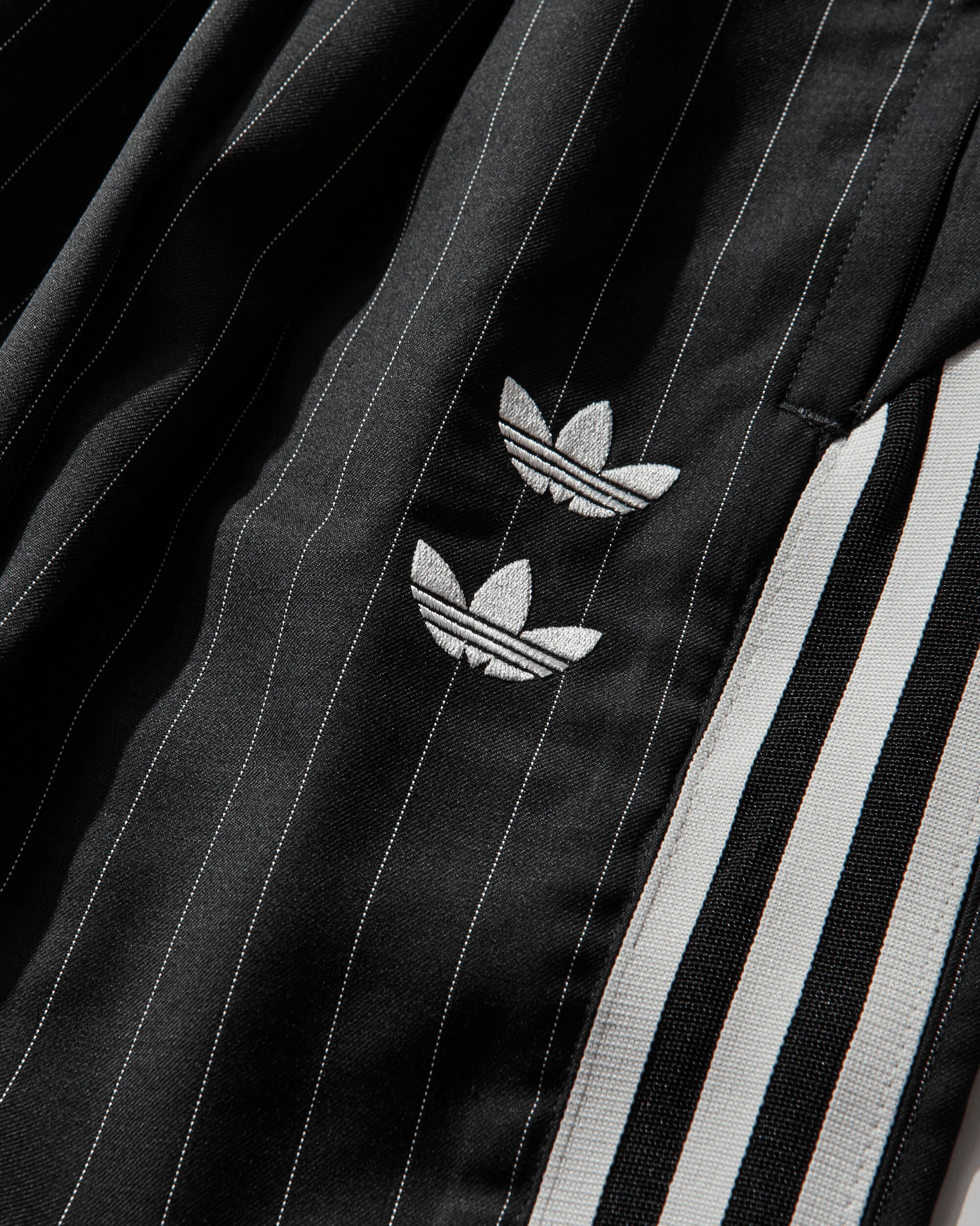 Men's Willy Chavarria Pinstripe Shorts Black - Image 4
