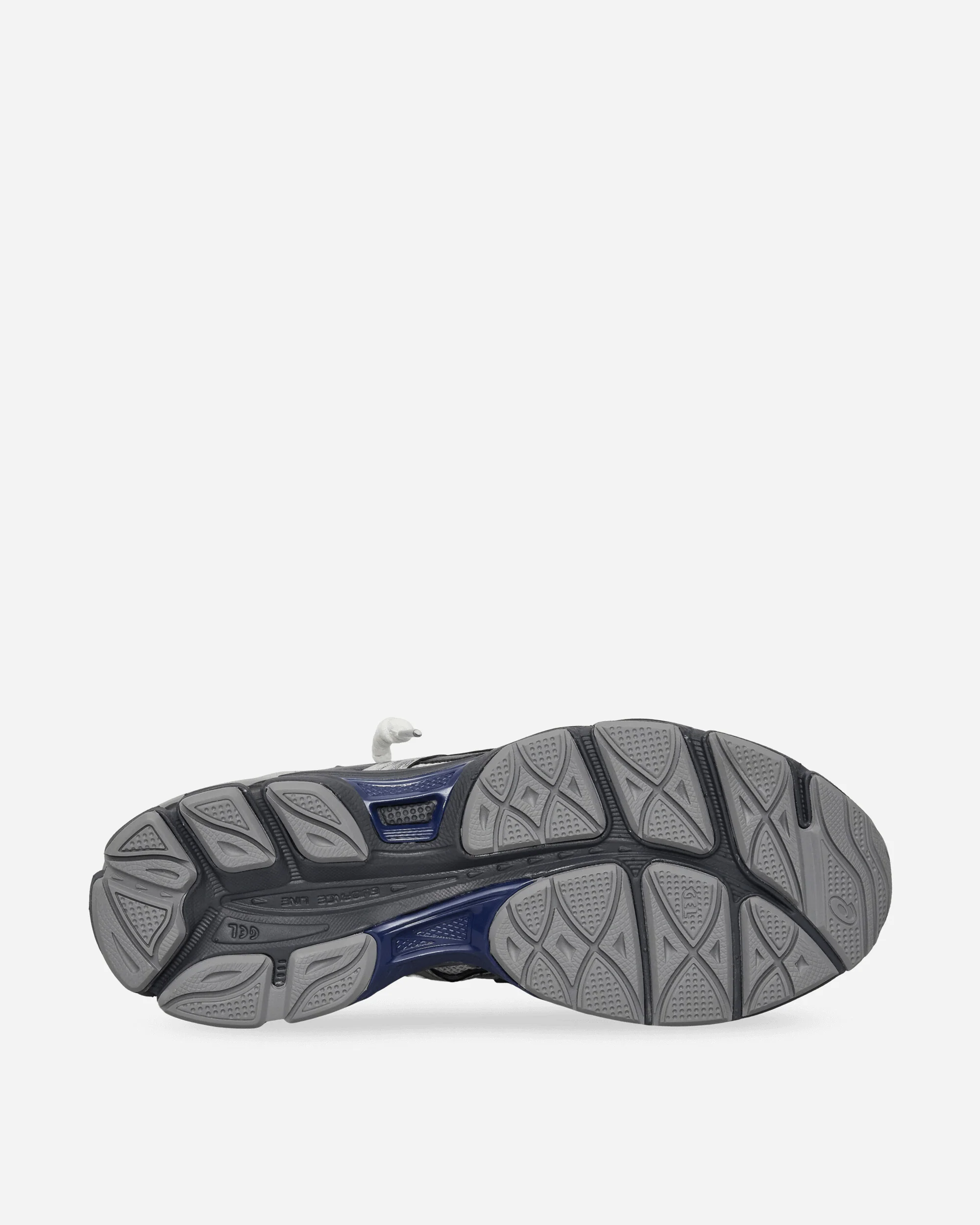 Toga Archives GEL-Cumulus 16 Sneakers Grey / Black Pure Silver - Image 5
