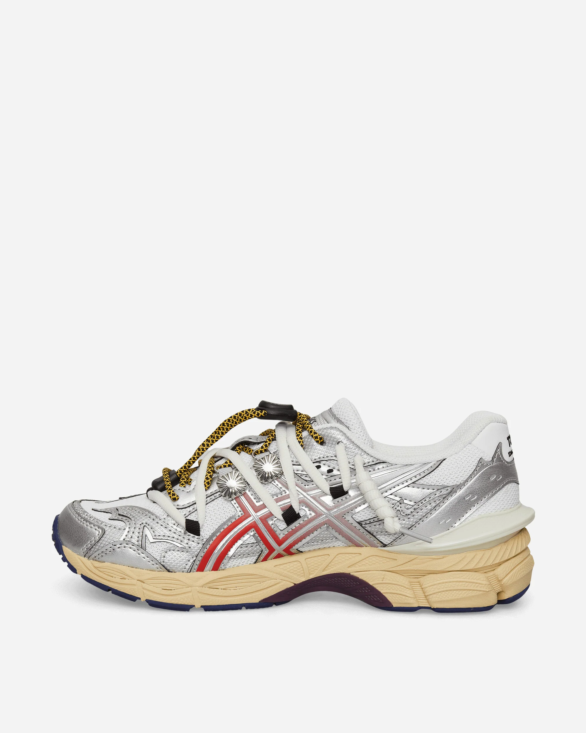 Toga Archives GEL-Cumulus 16 Sneakers White / Red Pure Silver - Image 3