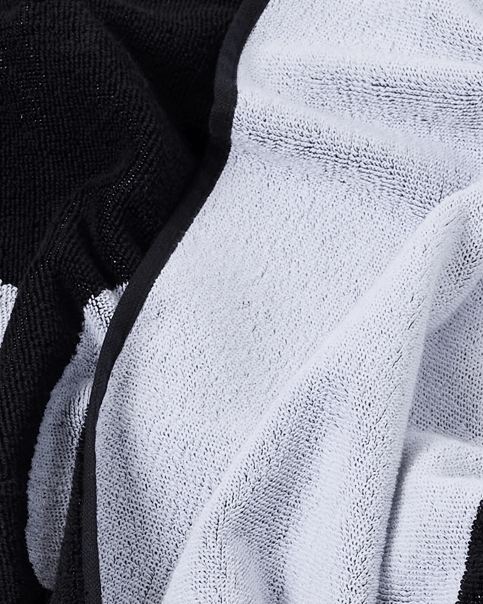 Cloud Heart Towel Black / White - Image 3