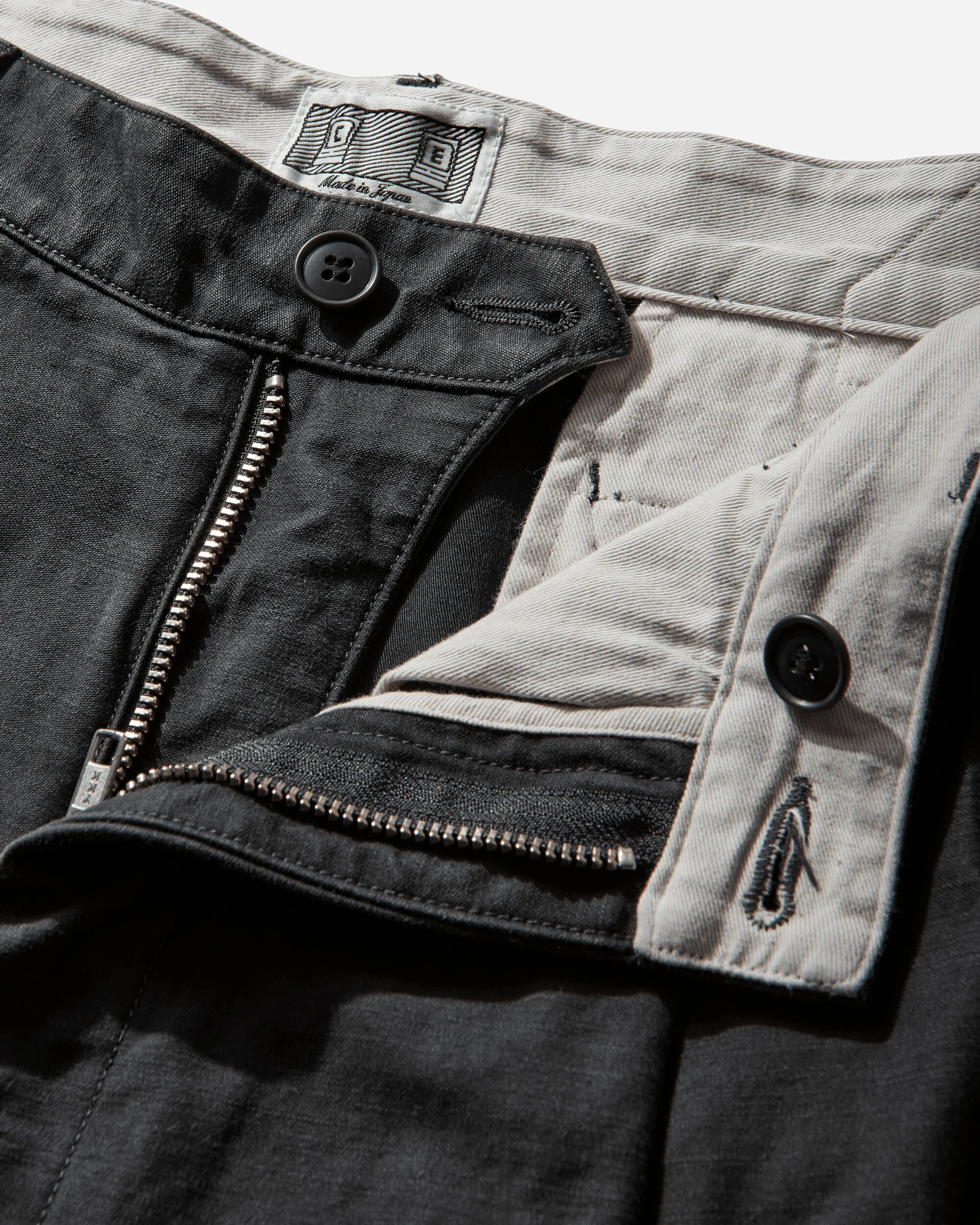 Men's Washed Cotton One Tuck Pants Charcoal - Image 4