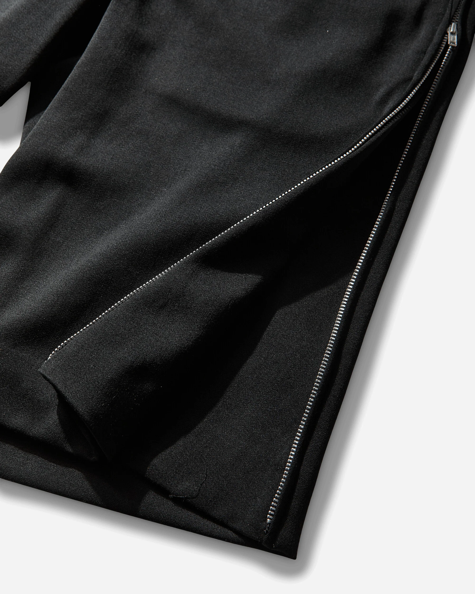 Men's Zipped Wool Shorts Black - Image 4