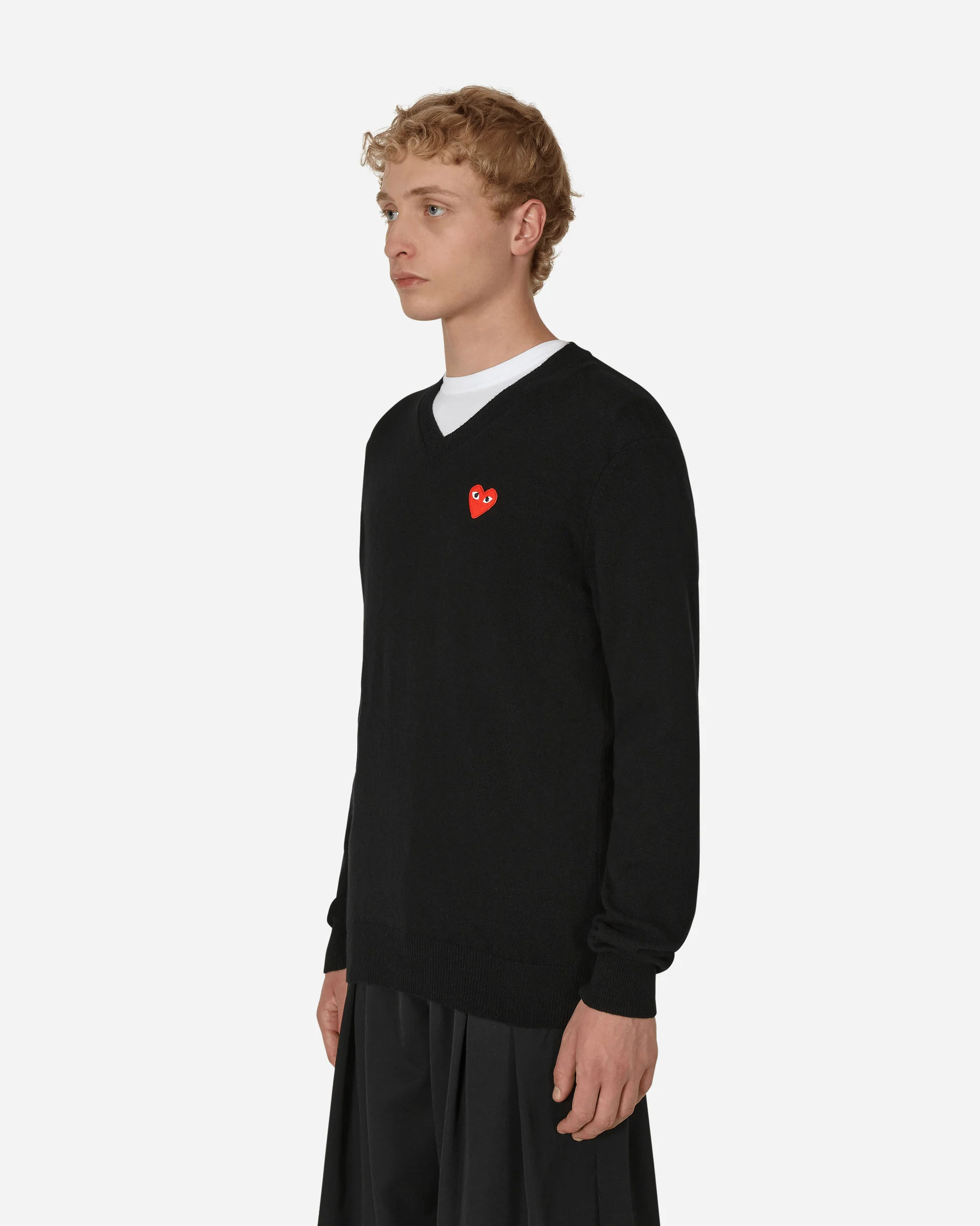 Heart V-Neck Sweater Black - Image 2