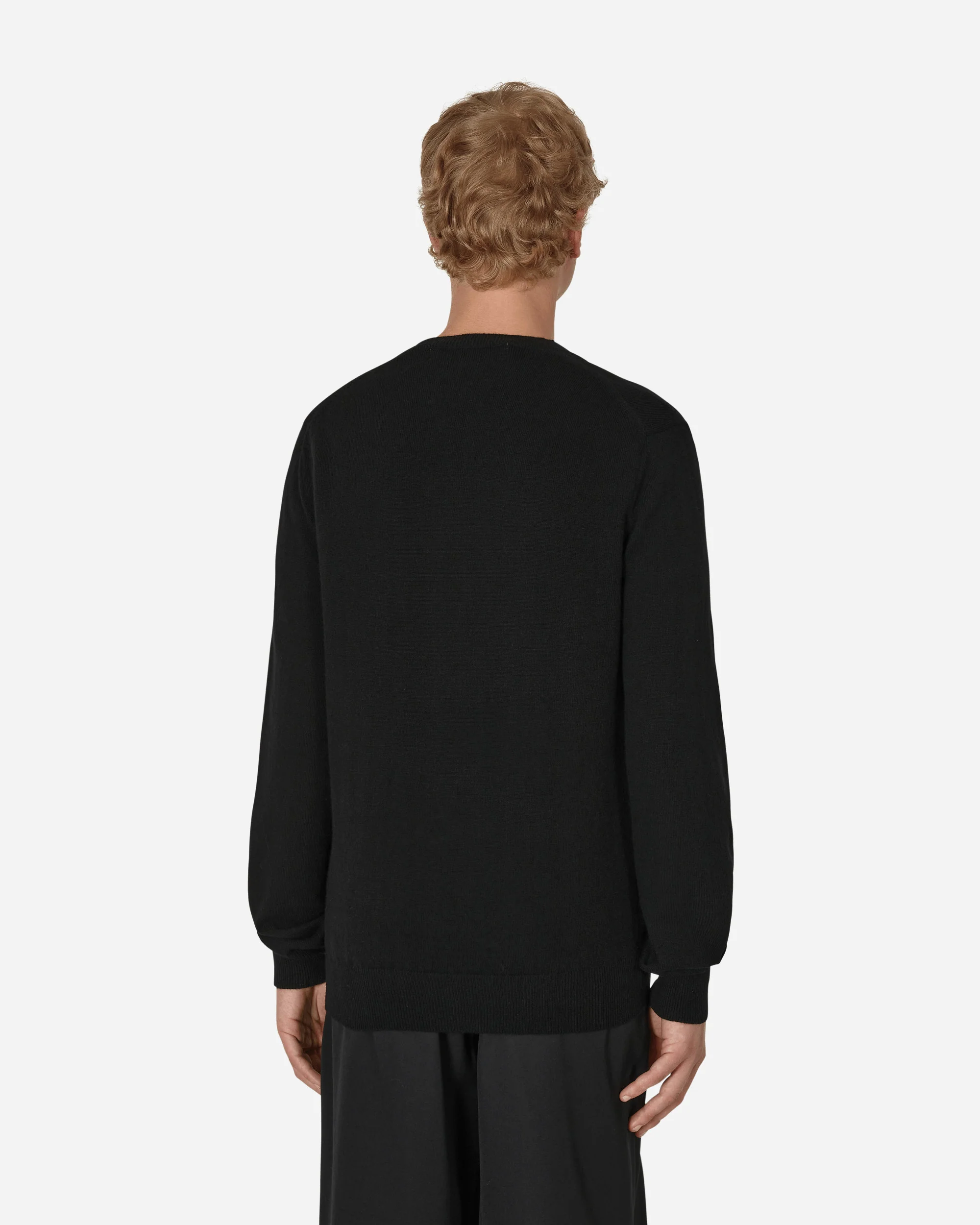 Heart V-Neck Sweater Black - Image 3