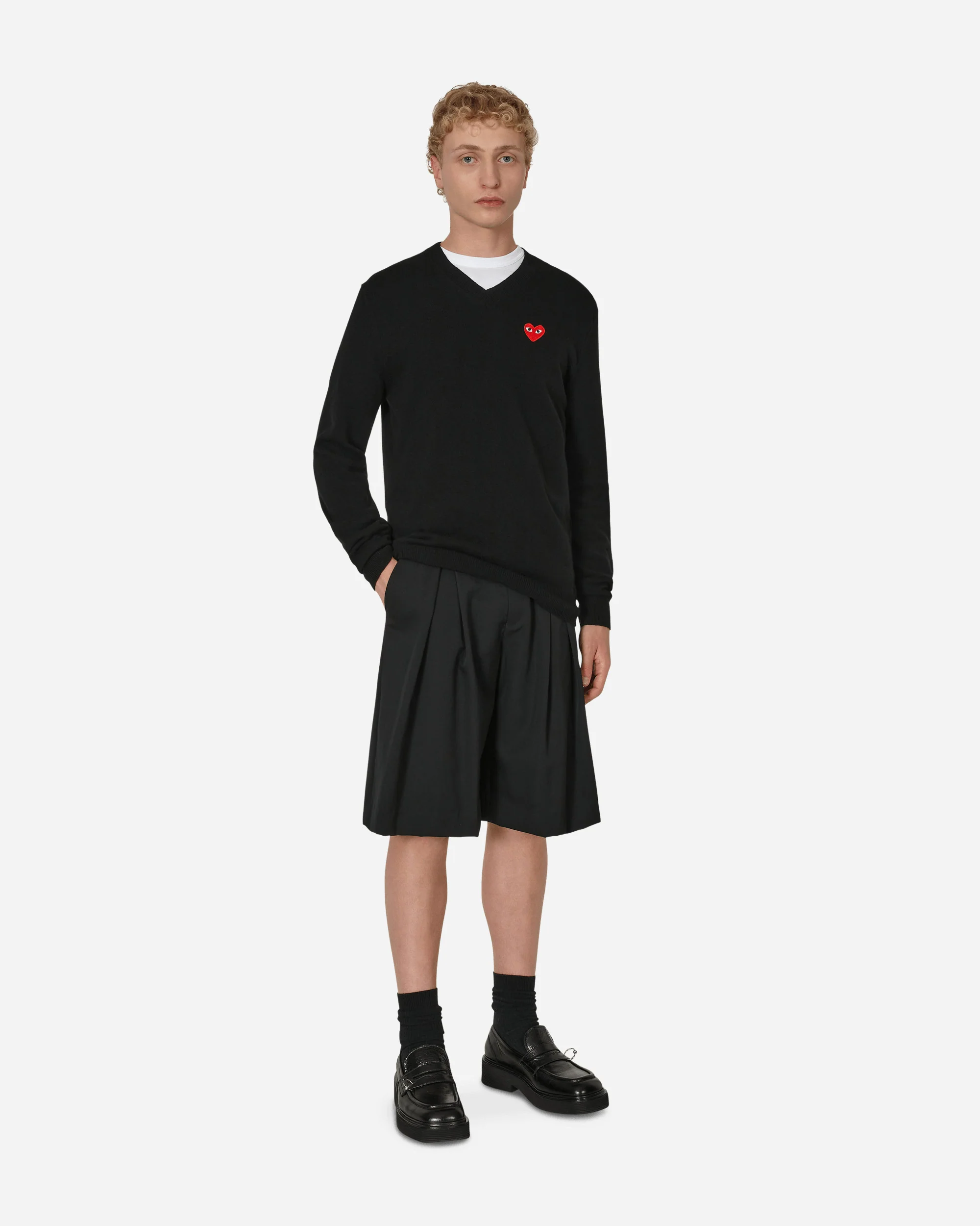 Heart V-Neck Sweater Black - Image 4