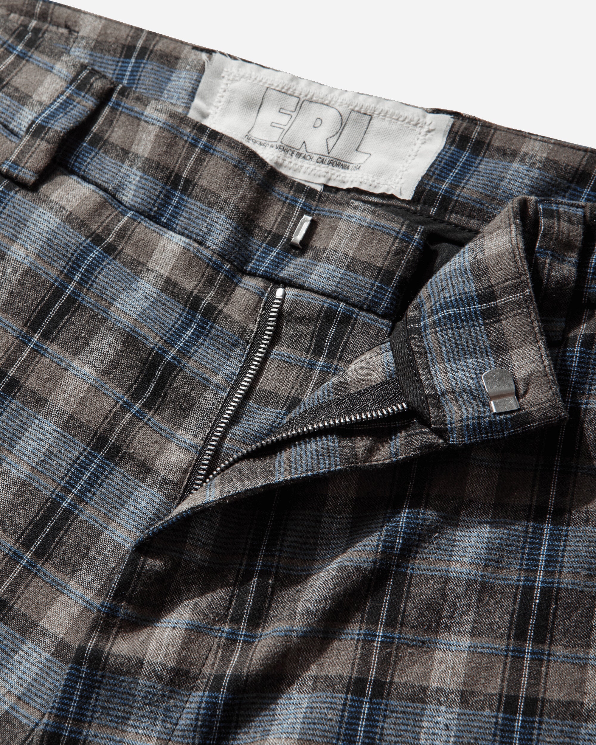 Men's Check Shorts Grey - Image 4