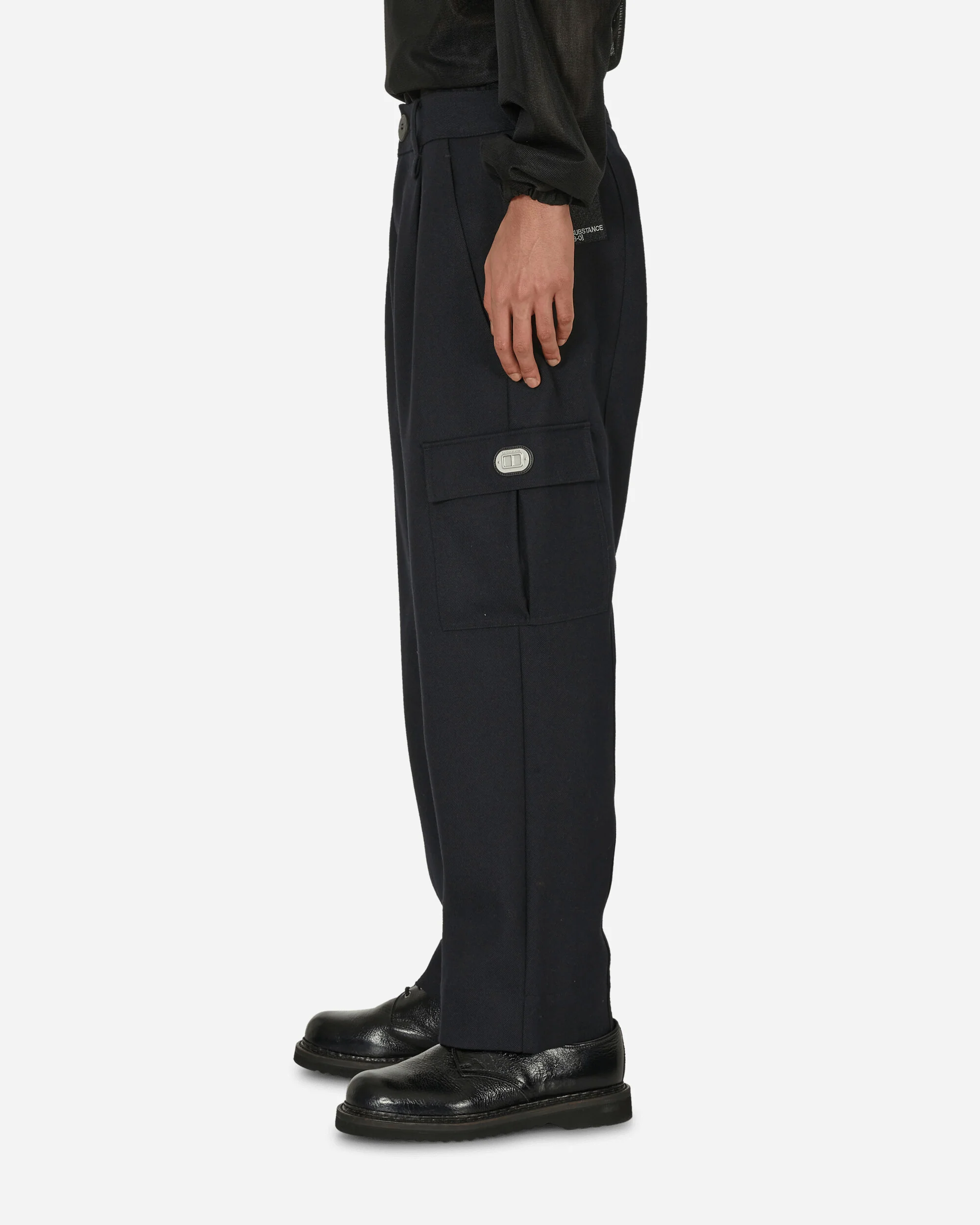 Merino Piston Pleated Patch Cargo Pants Black - Image 2