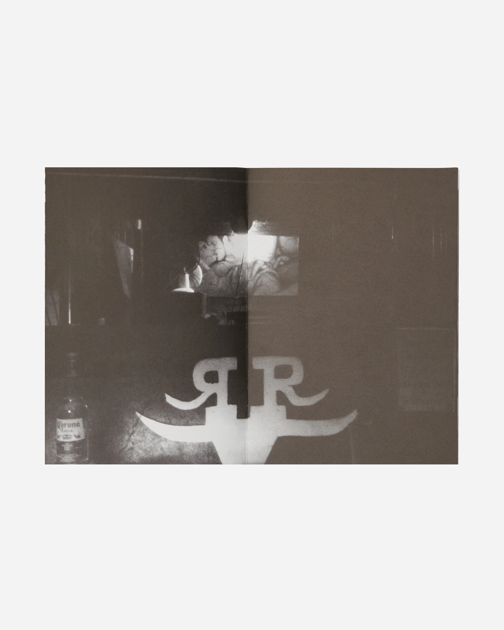 Ron Morelli: Animal Parts: Decaying World Photos 2009-2018 Zine - Image 3