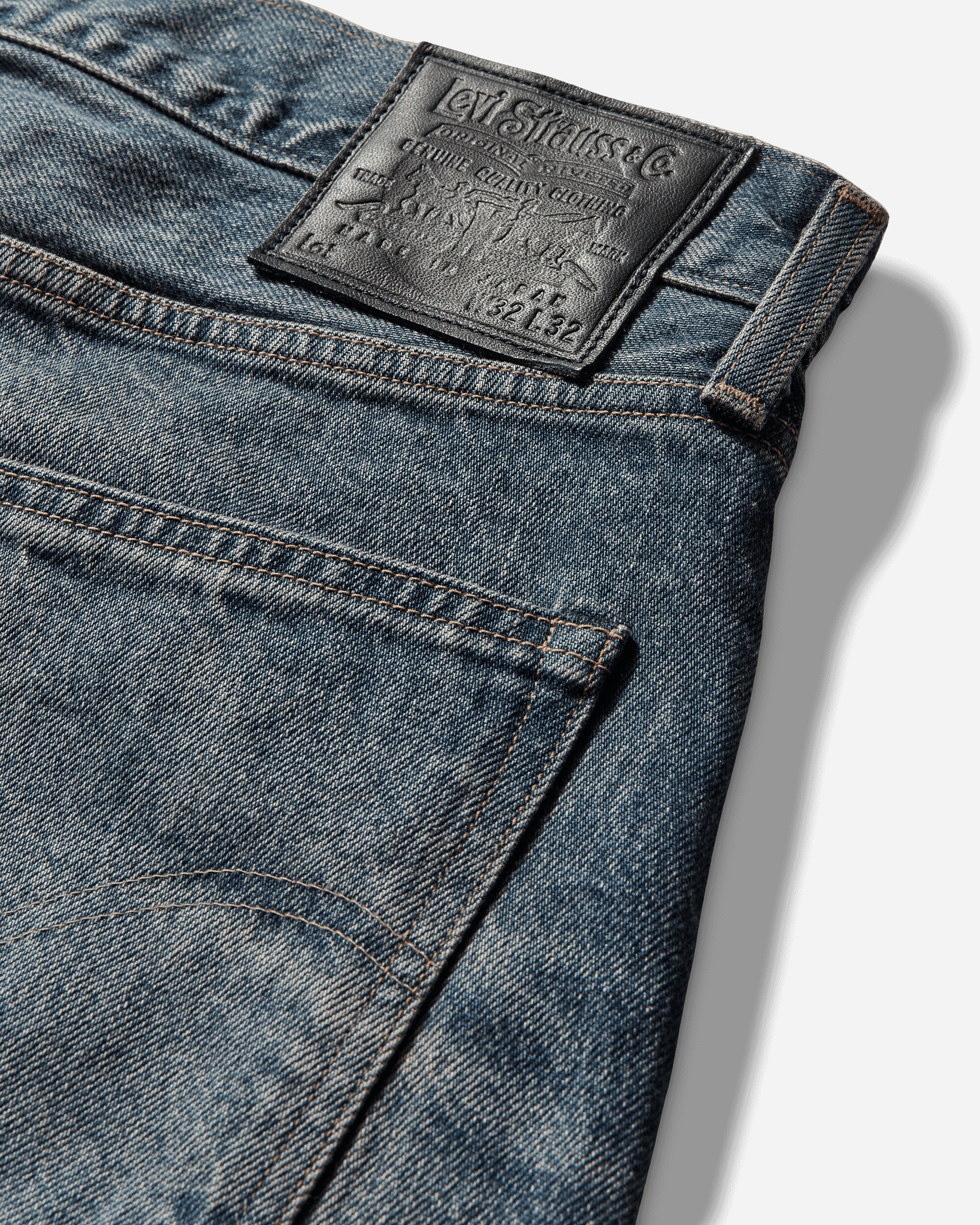 Men's Blue Tab Anchor Relaxed Jeans Blue - Image 3