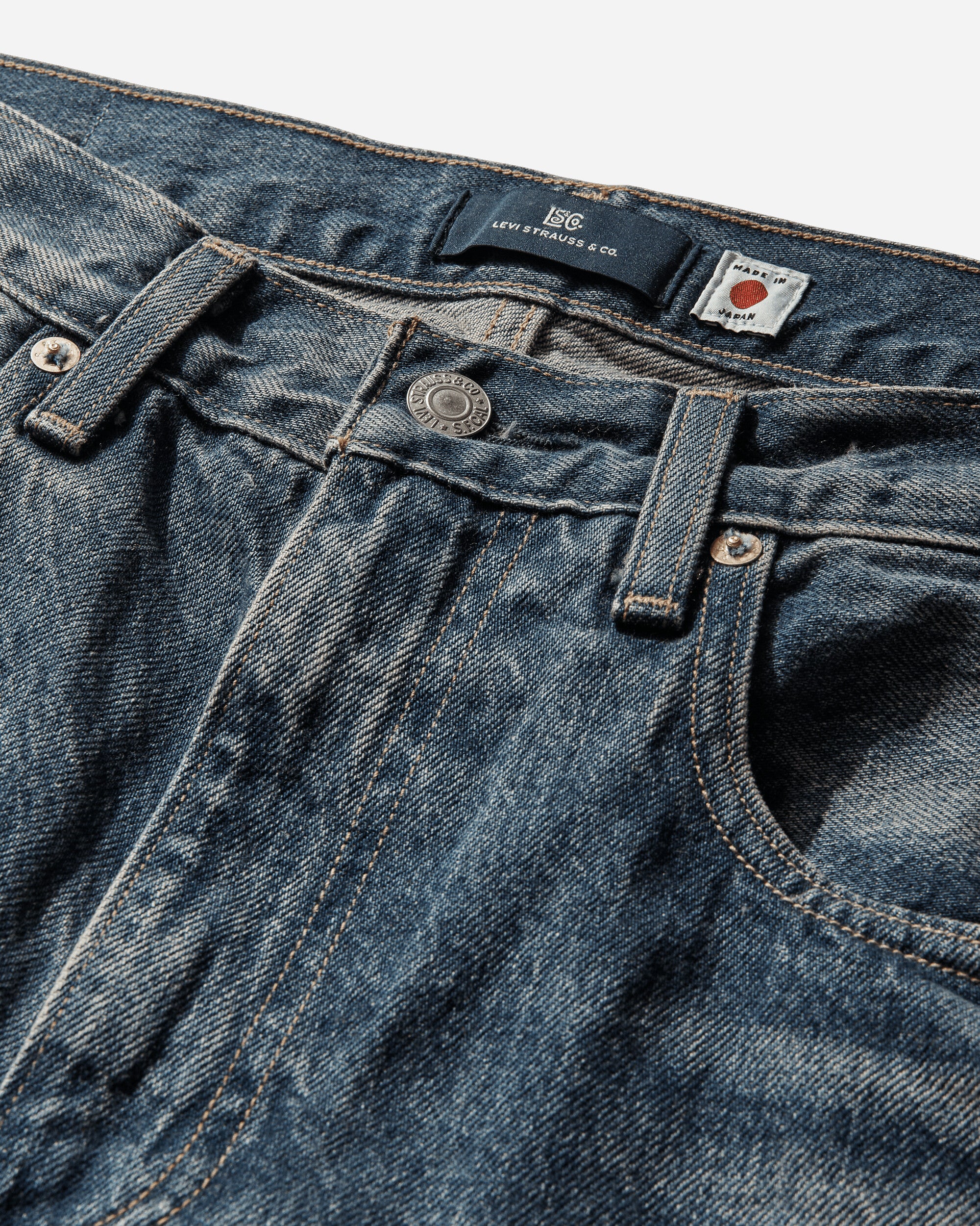 Men's Blue Tab Anchor Relaxed Jeans Blue - Image 4