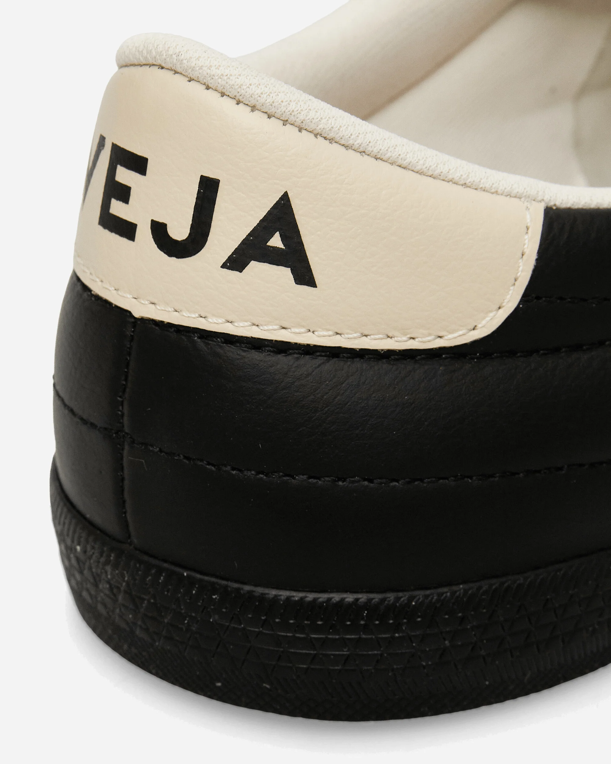 Veja Panenka Leather Sneakers Black - Image 7