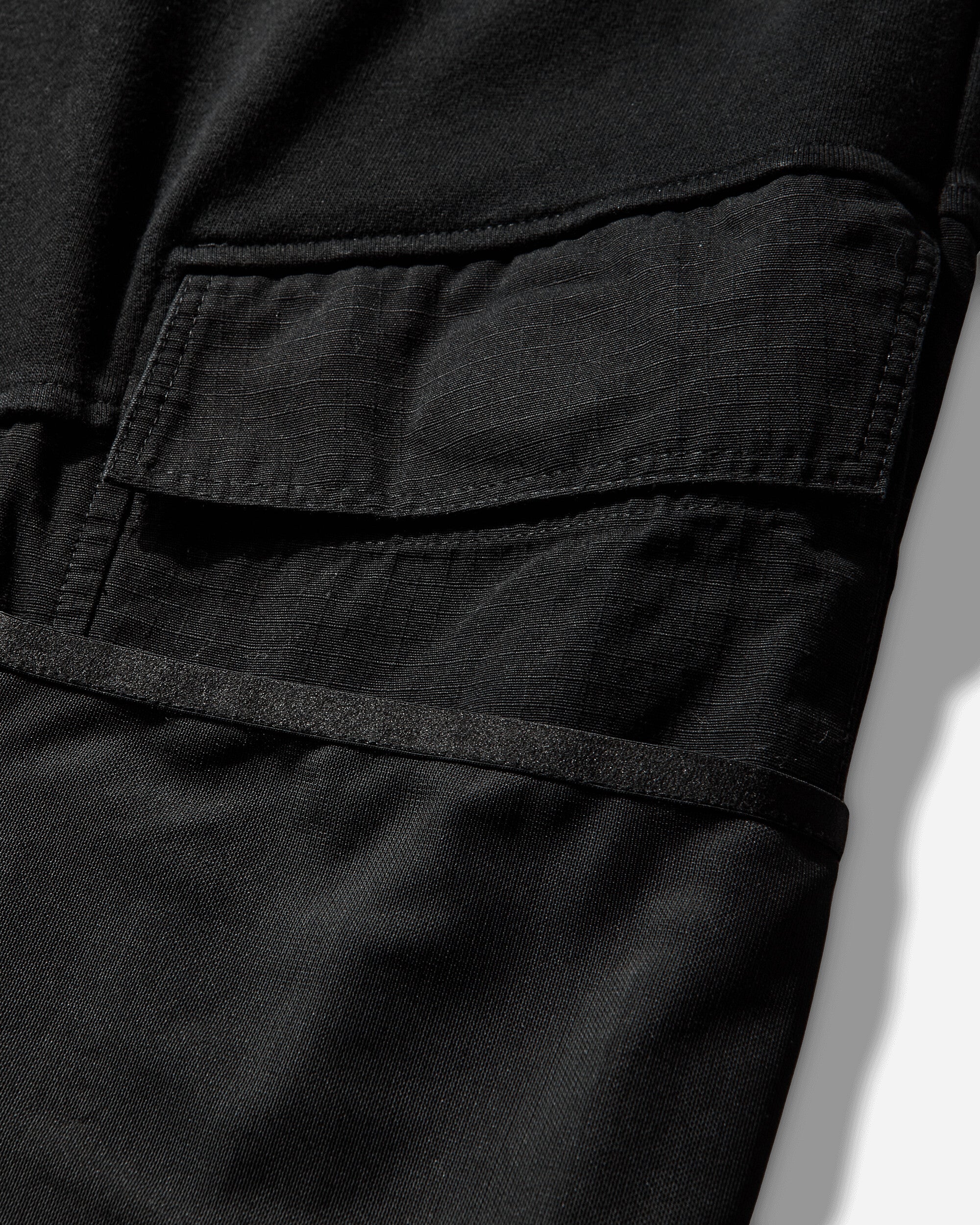 Men's Camo Cargo Half Leg Sweatpants Black - Image 3