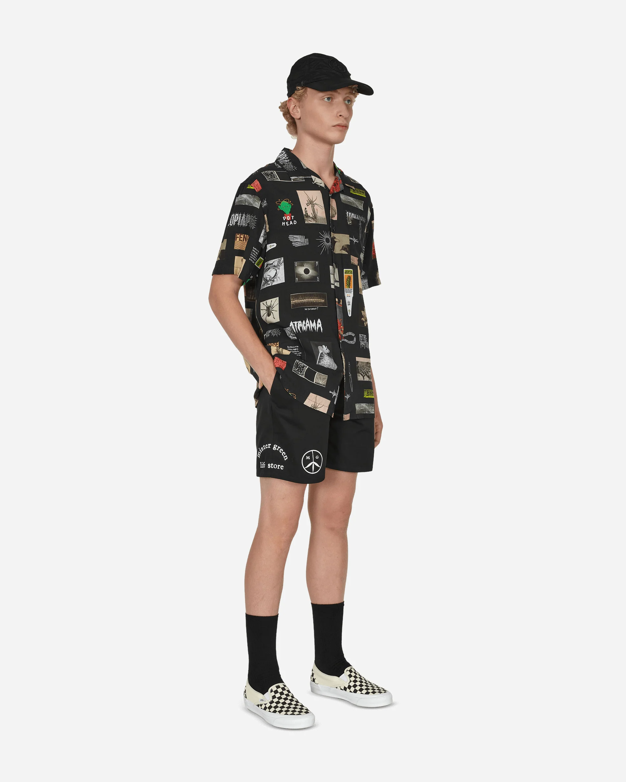 Land Shorts Black - Image 4