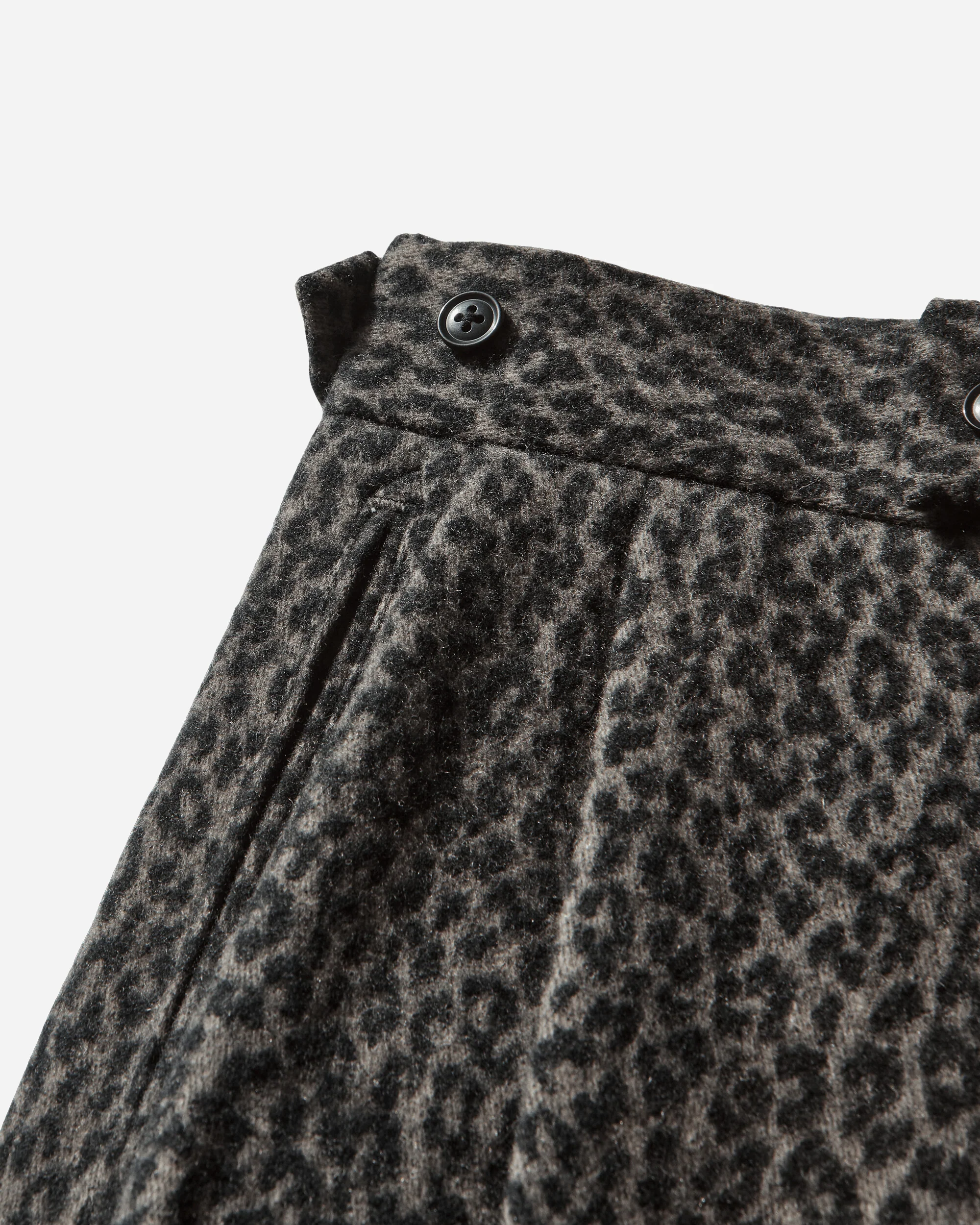 Men's Leopard Jacquard Side Tab Tucked Trousers Charcoal - Image 3