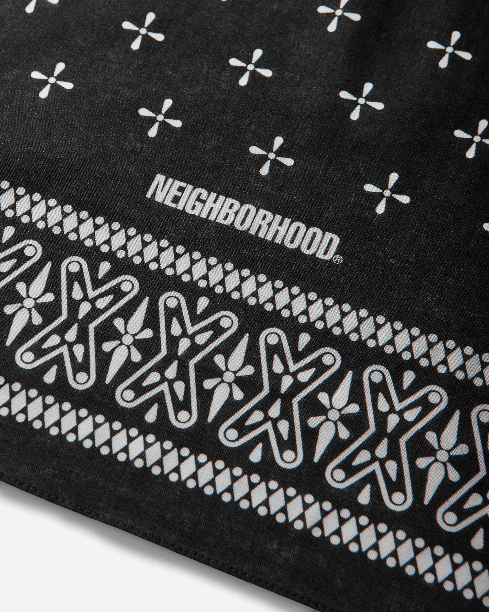 Cross Pattern Bandana Black - Image 6
