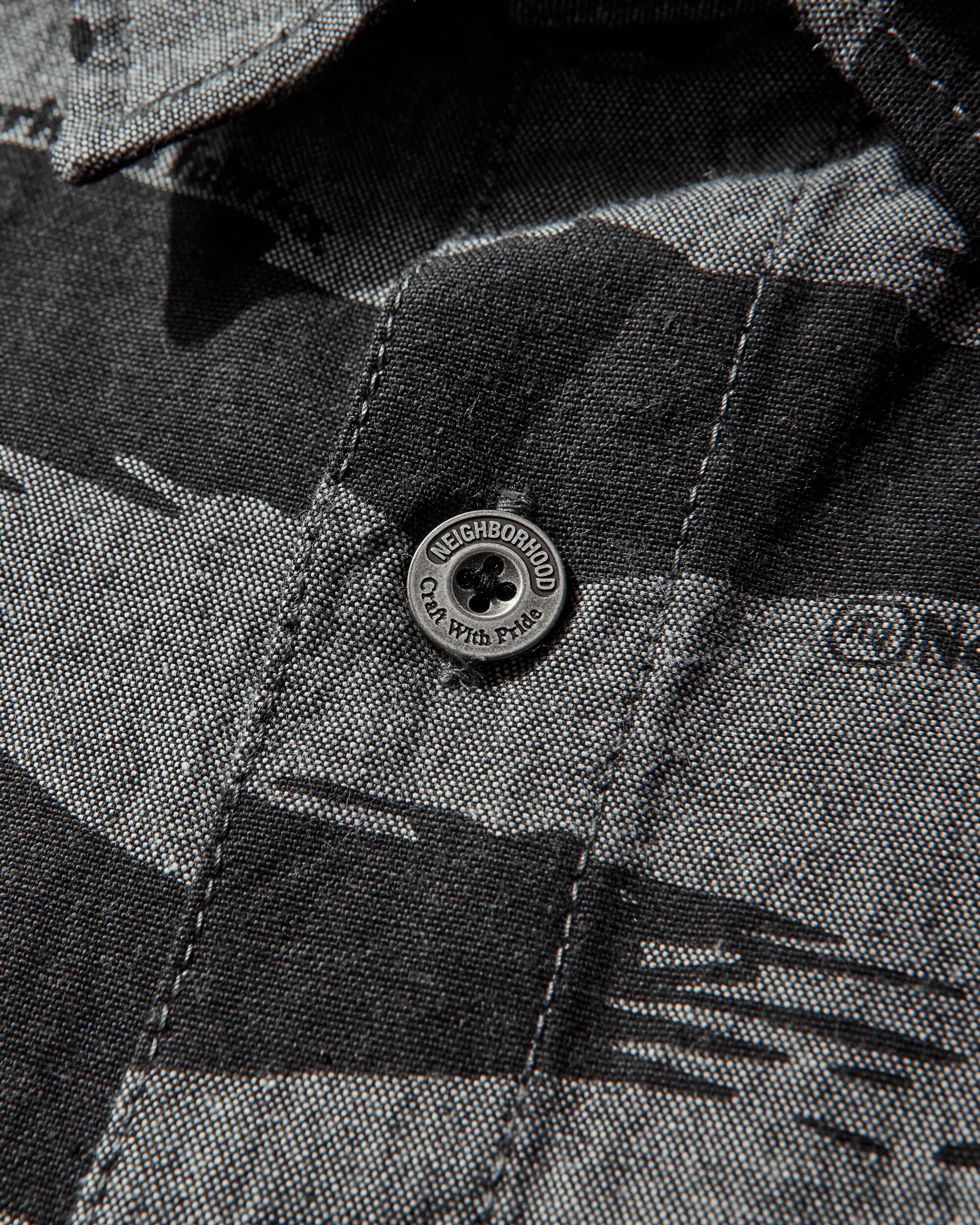 Men's Camo Pattern Chambray Longsleeve Shirt Black - Image 4