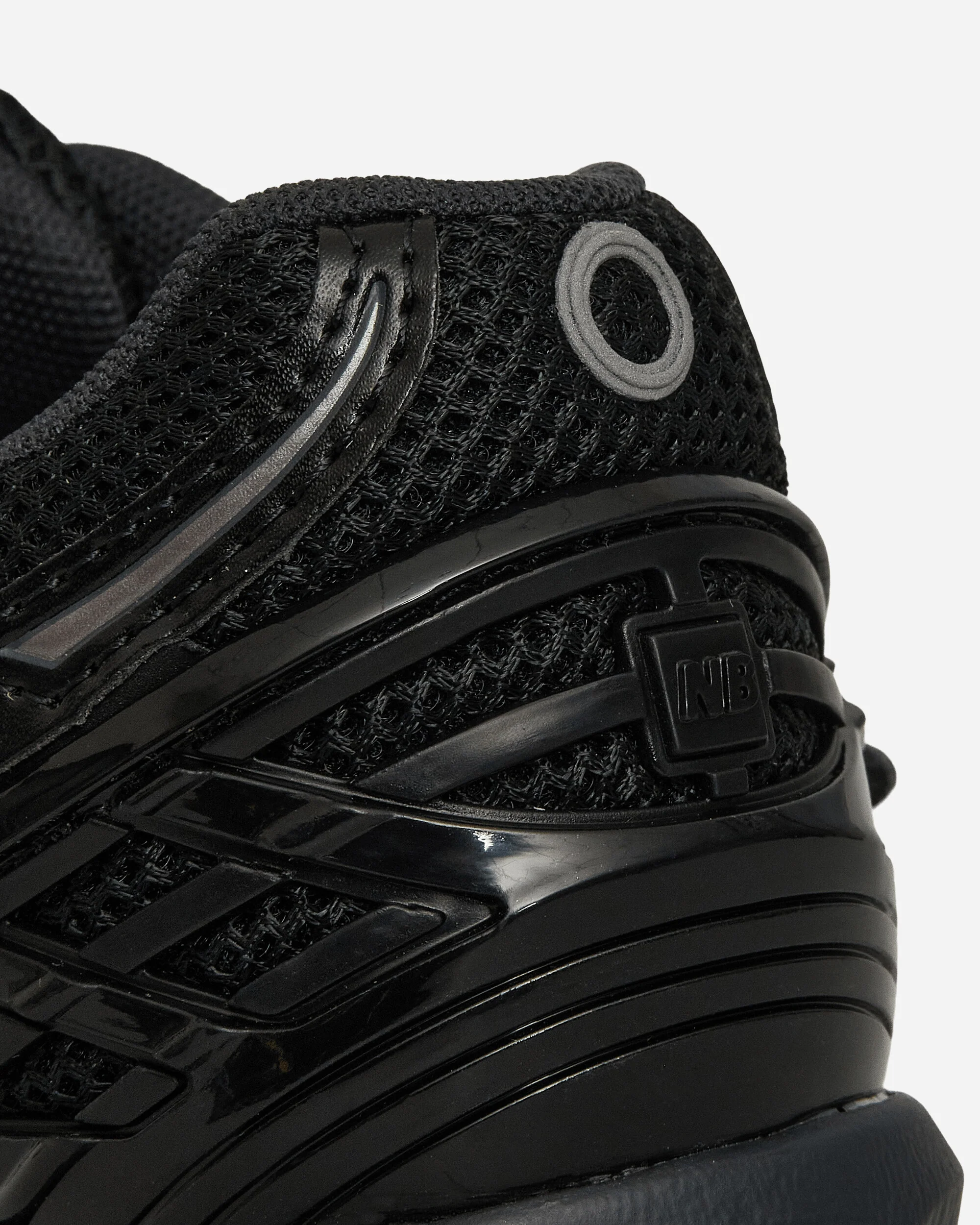 1906A Sneakers Black / Dark Silver Metallic / Phantom - Image 6