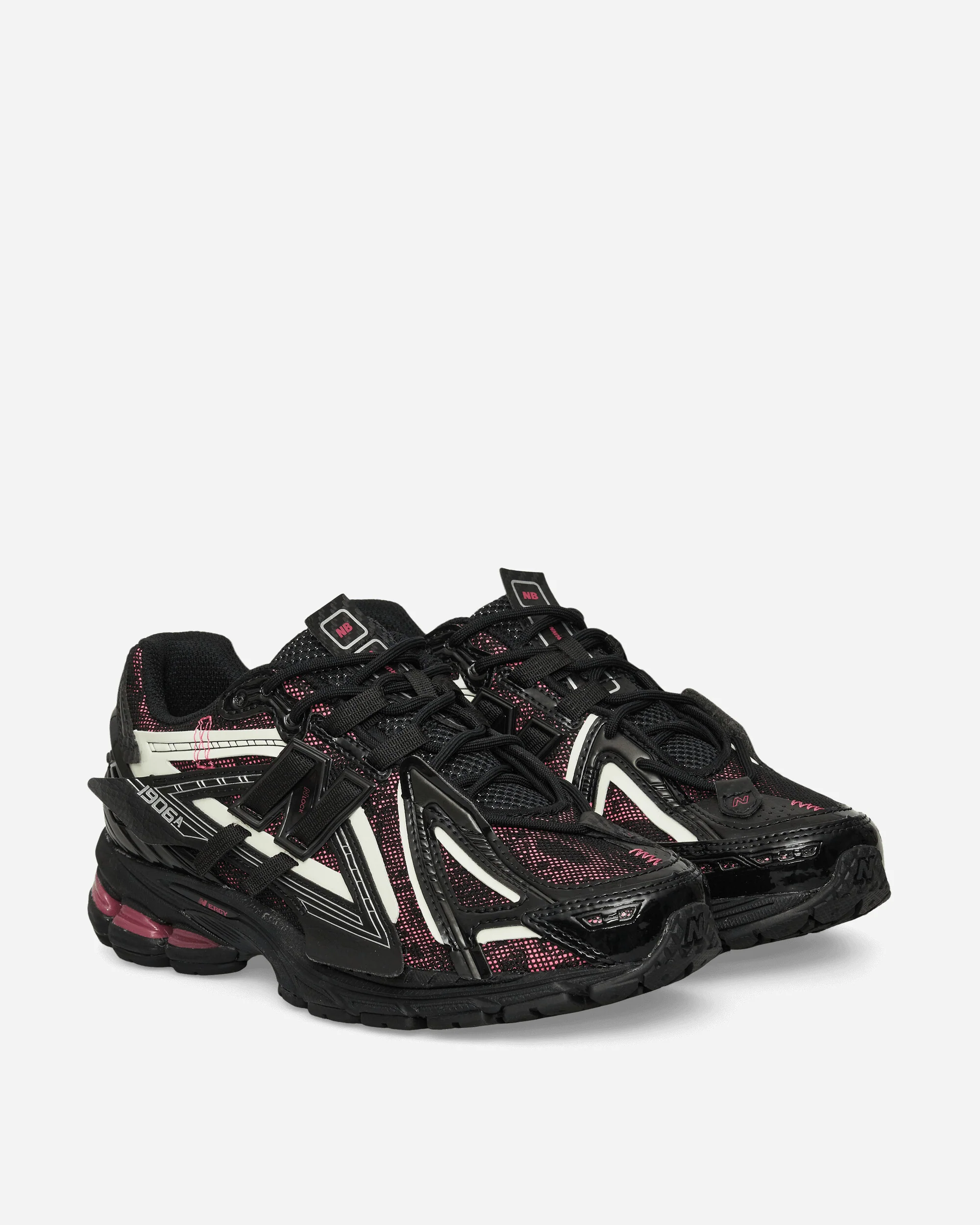 1906A Sneakers Black / Dragon Berry / White - Image 2