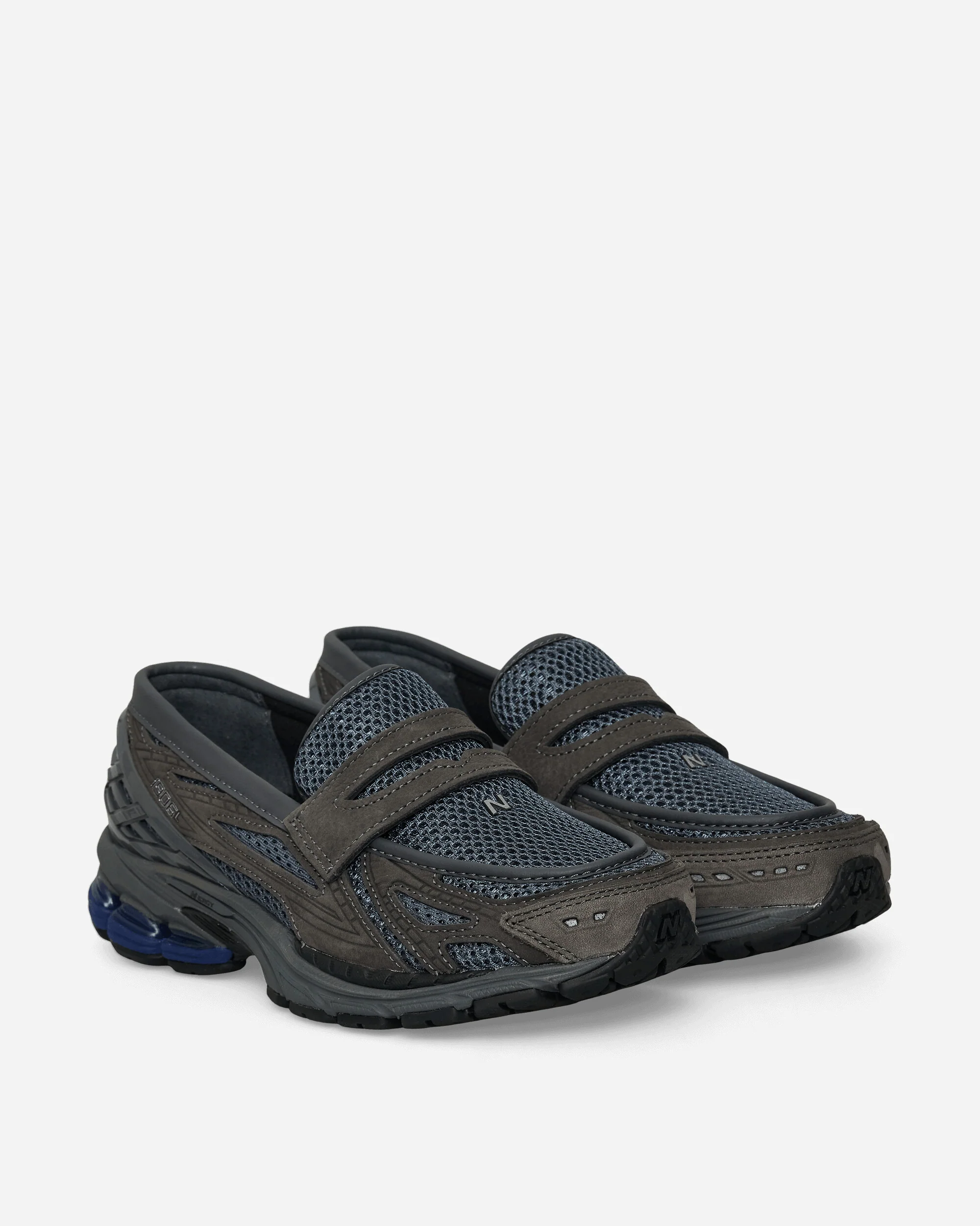 1906L Sneakers Magnet - Image 2
