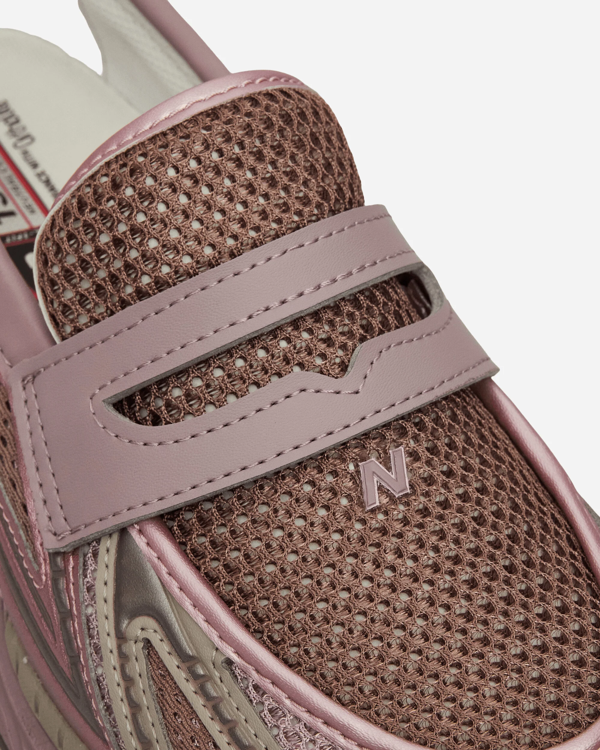 1906L Sneakers Ice Wine / Pink Taffy - Image 5
