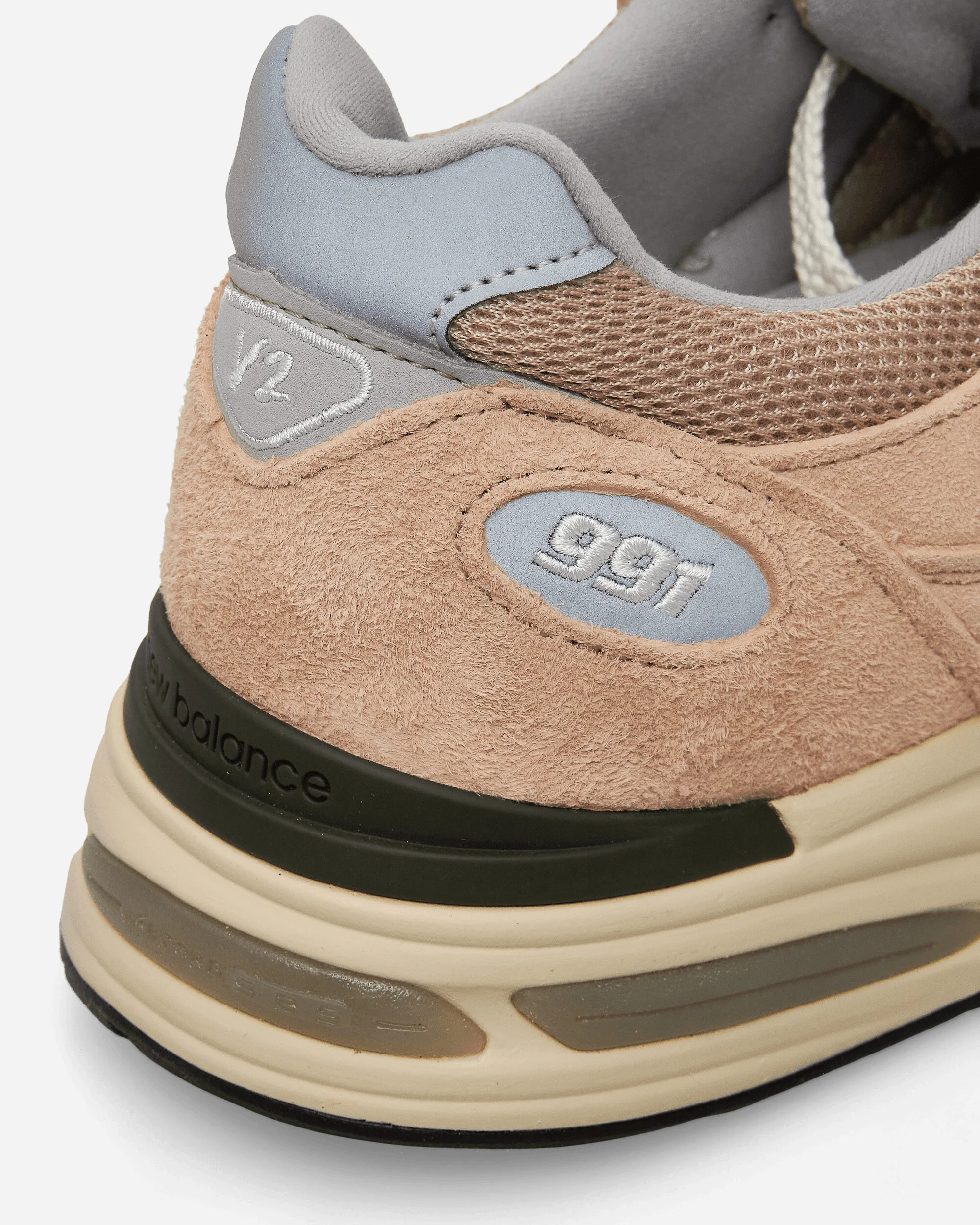 Made in UK 991v2 Sneakers Cuban Sand / Harbor Mist / Silver - Image 6