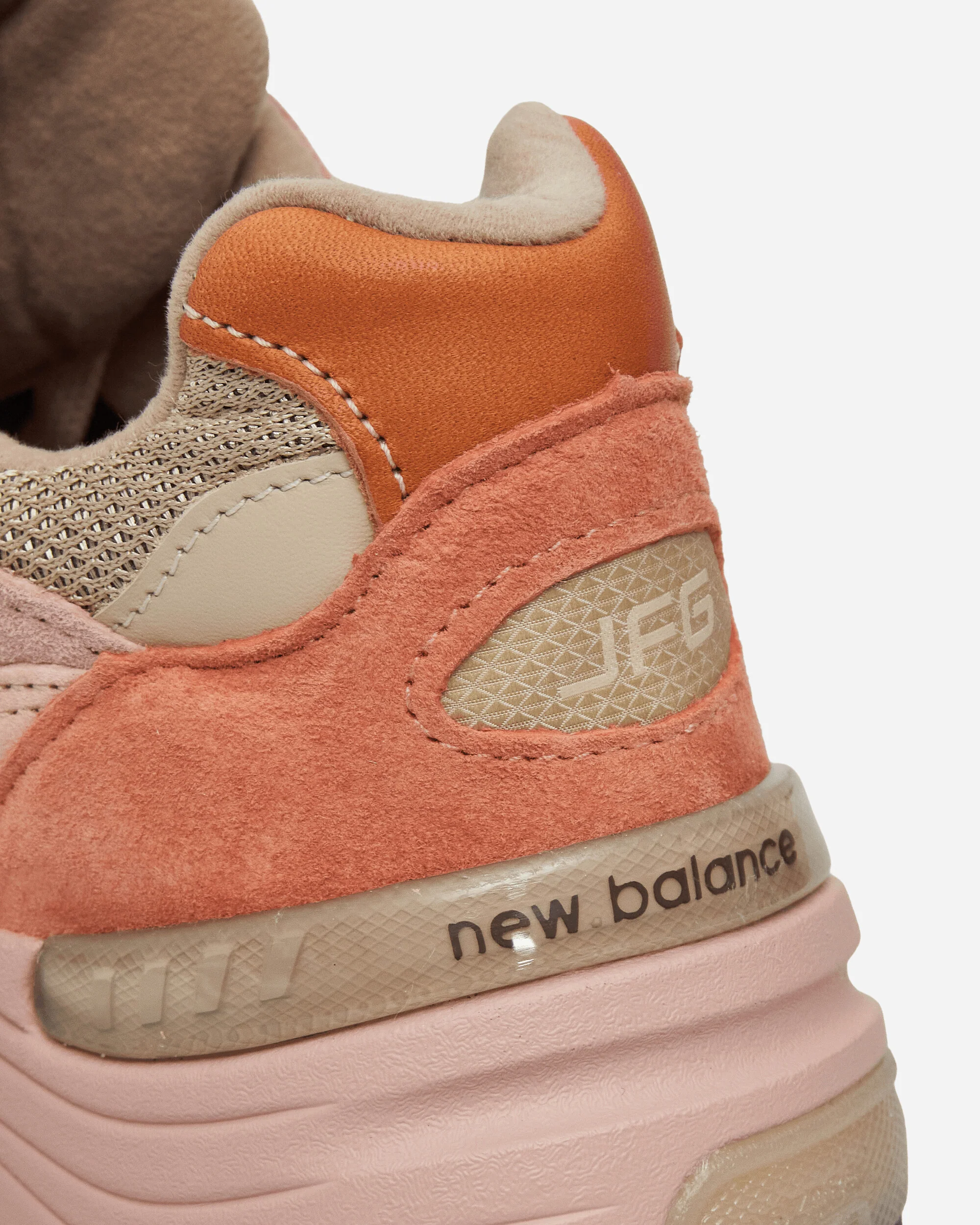 Joe Freshgoods 992 Sneakers Rose Smoke / Misty Rose - Image 6