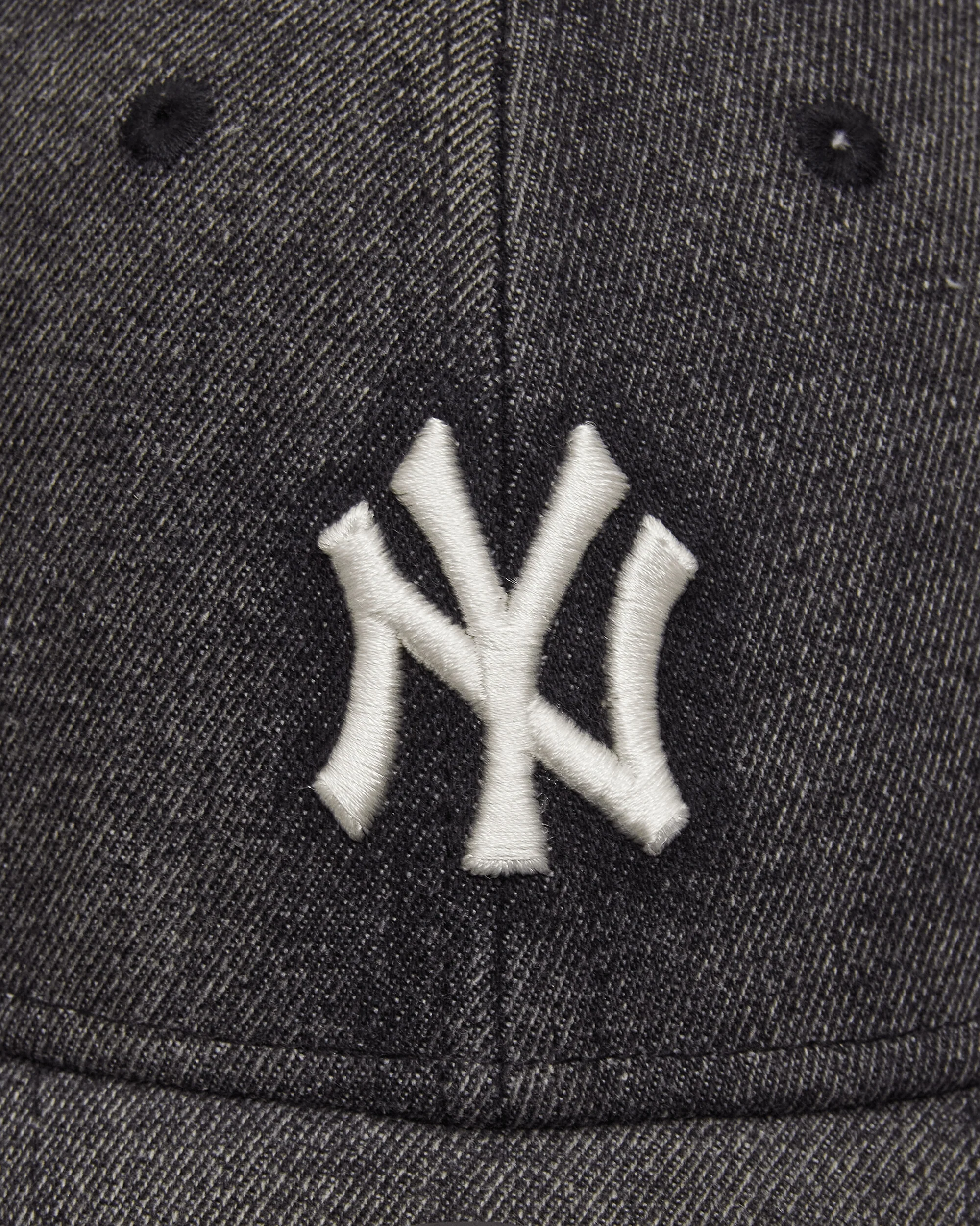 New York Yankees MLB Acid Wash 9FORTY Adjustable Cap Black - Image 7