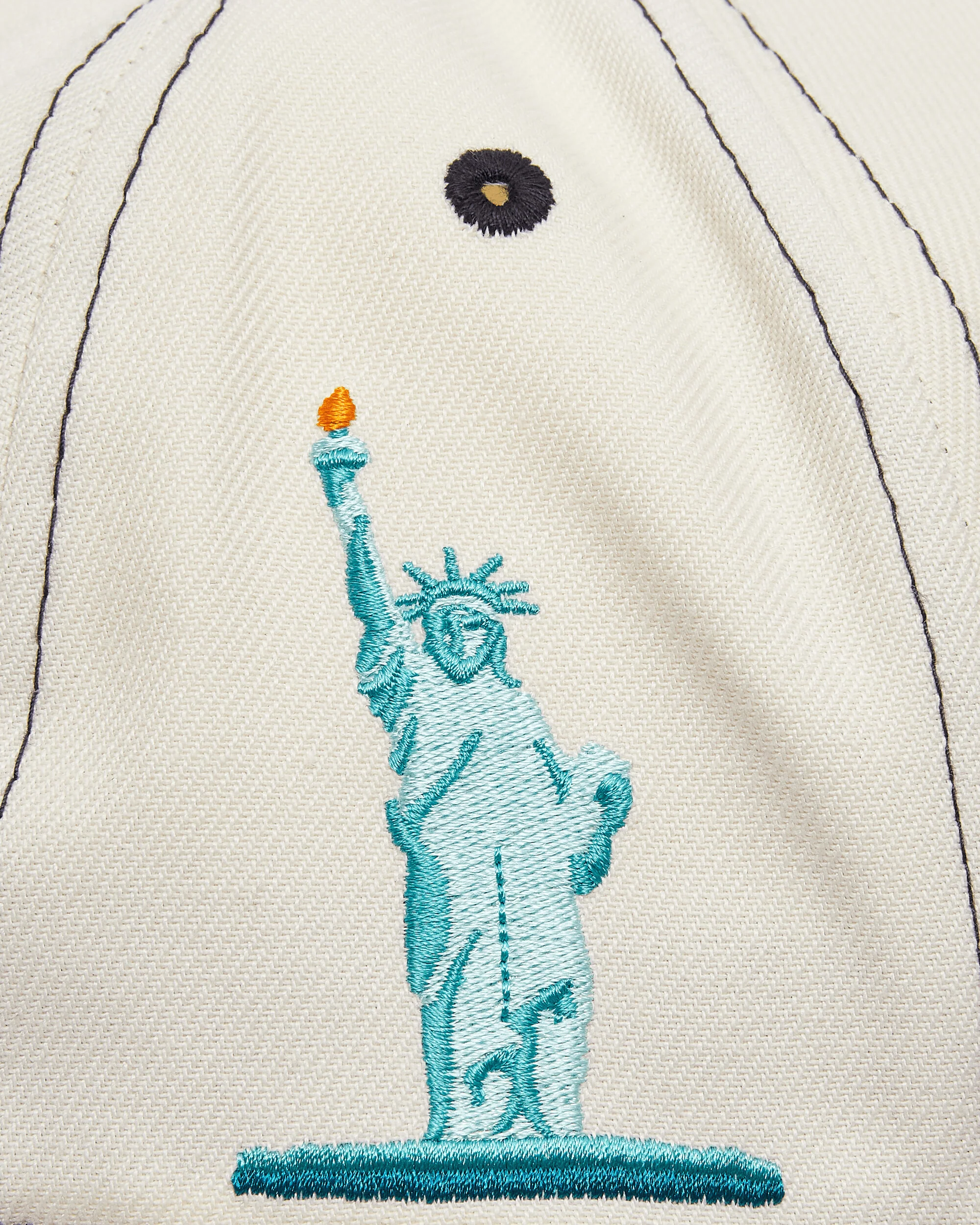 New York Yankees MLB City Icon 9FORTY E-Frame Adjustable Cap Cream - Image 7