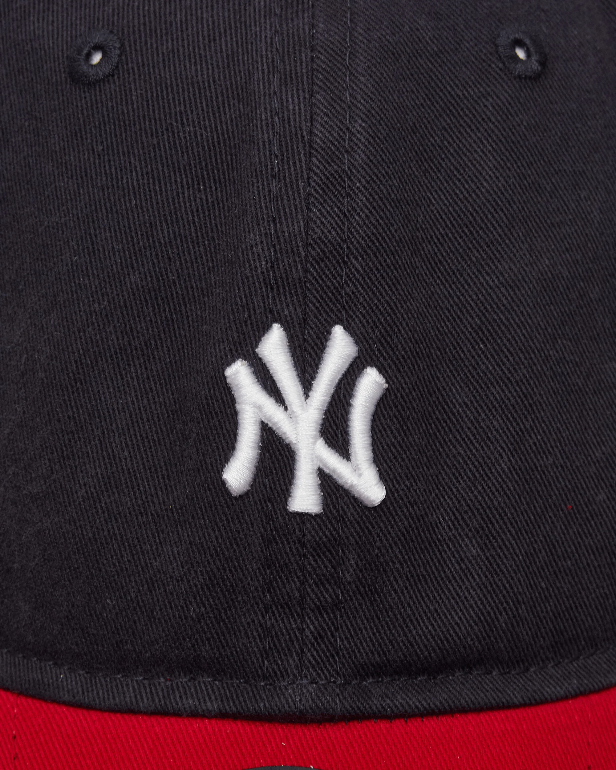 New York Yankees MLB Washed Contrast 9TWENTY Adjustable Cap Navy - Image 7