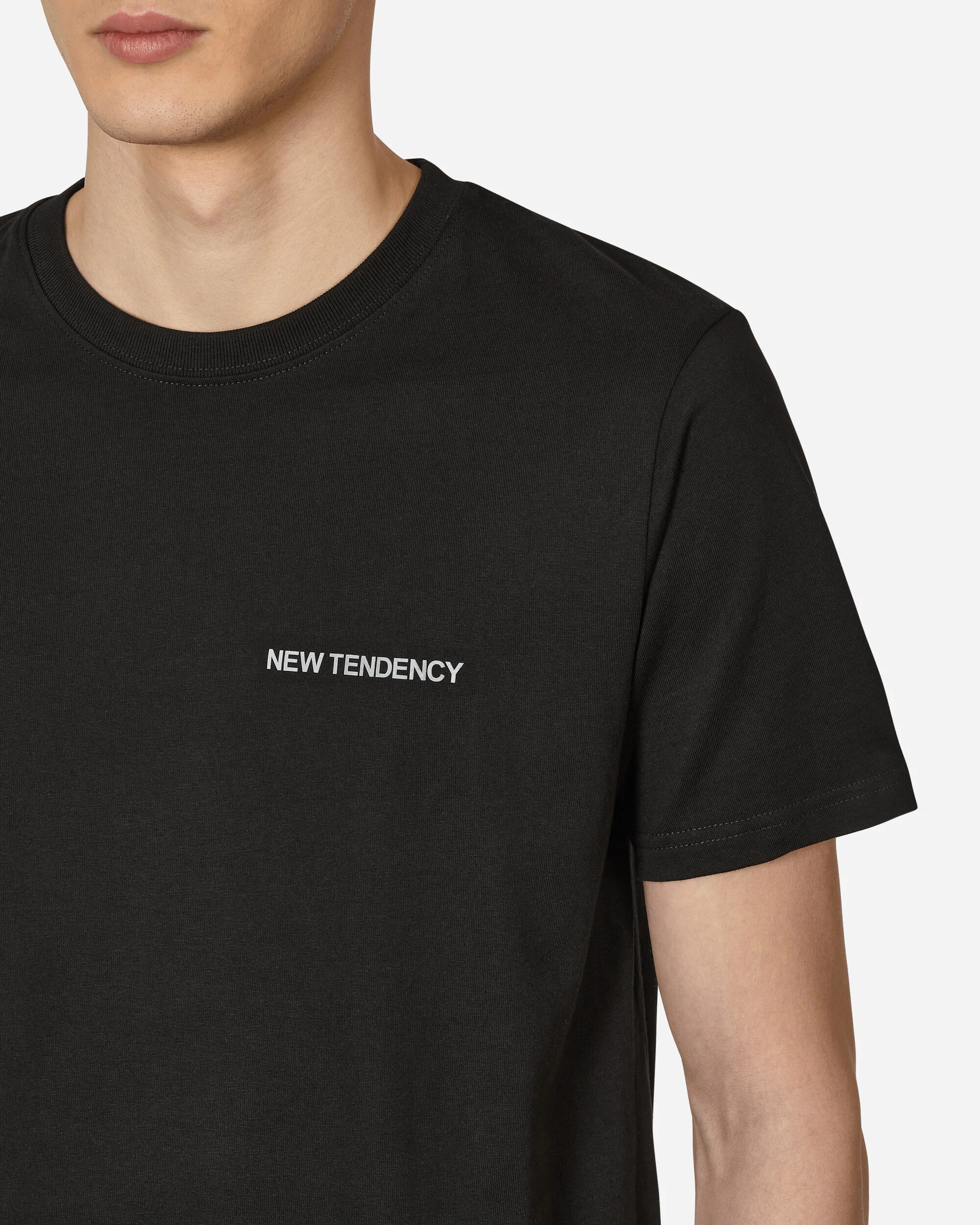 Gear T-Shirt Black - Image 5