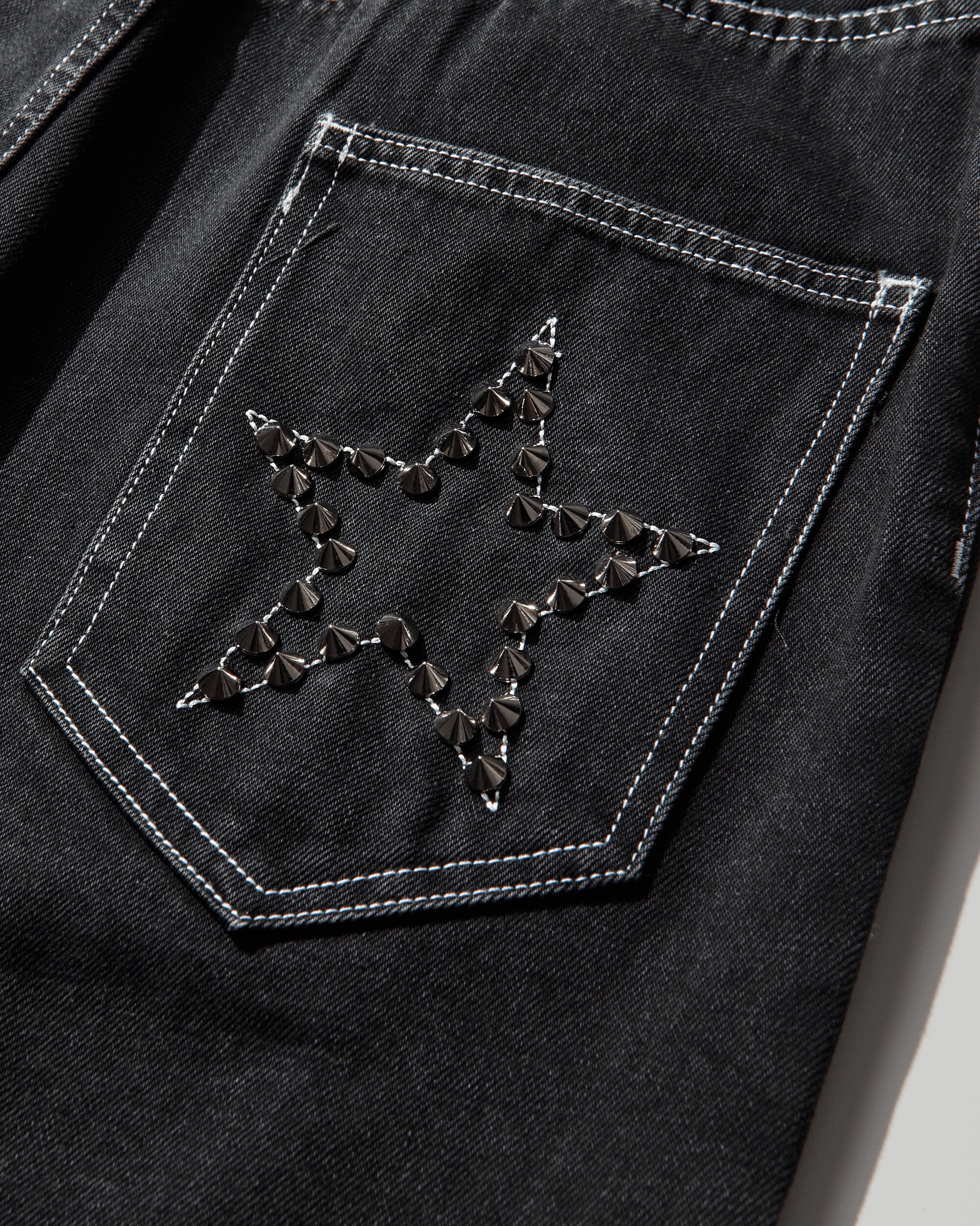 Women's Studs Baggy Jeans Grey Wash - Image 3