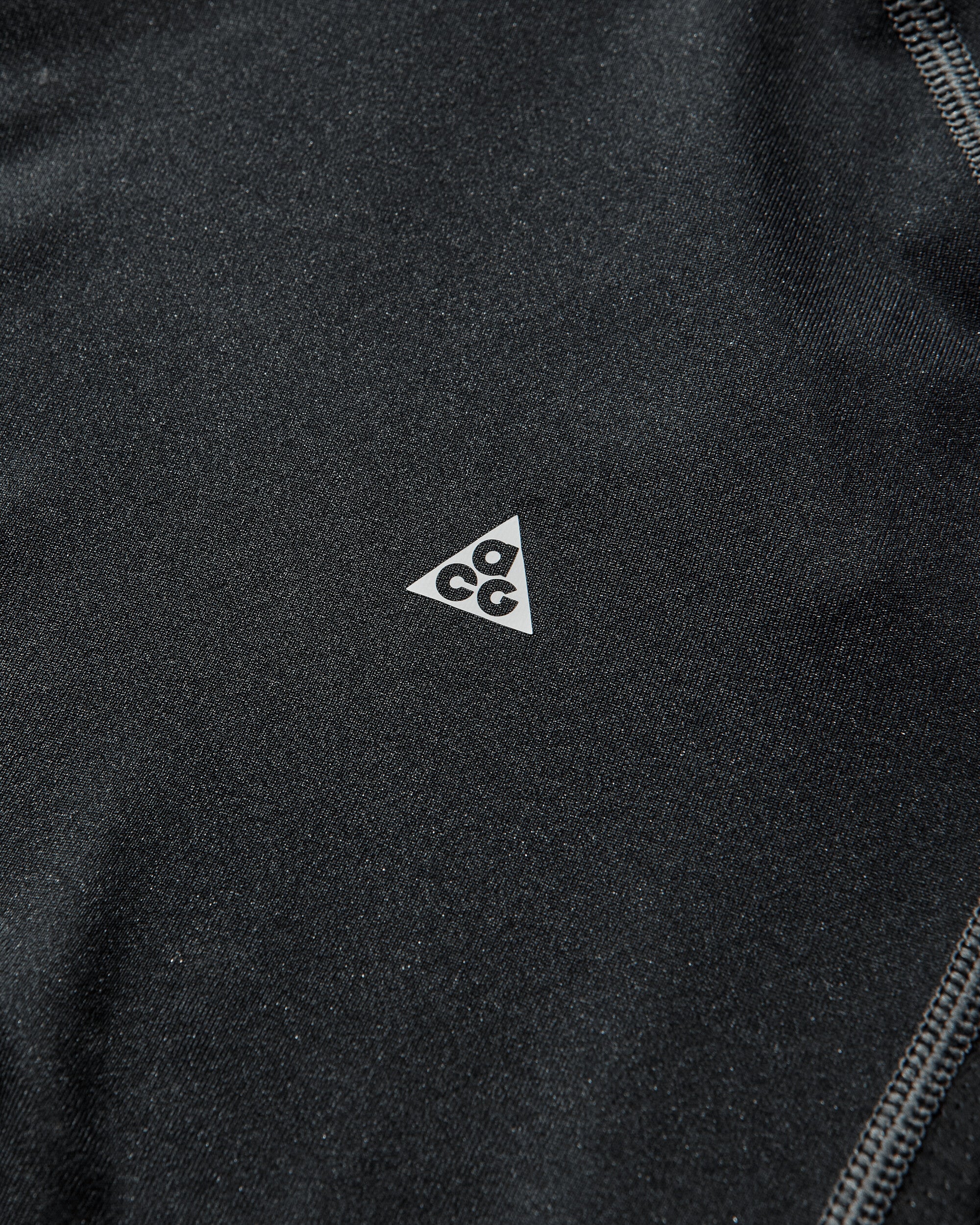 Men's ACG 'Wildsee' Dri-FIT Long-Sleeve Base Layer Black - Image 4