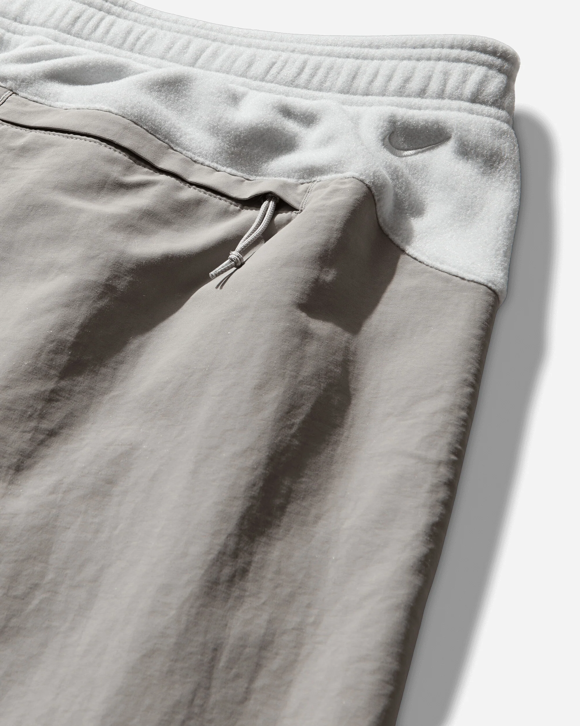 Men's ACG 'Wolf Tree' Plus Fleece Pants Photon Dust / College Grey - Image 3