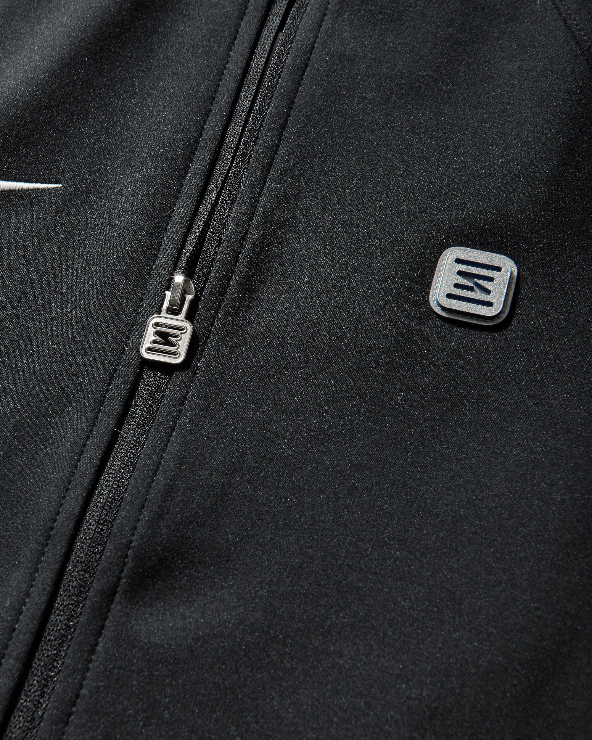 Women's Shox Full-Zip Longsleeve Top Black / White - Image 4