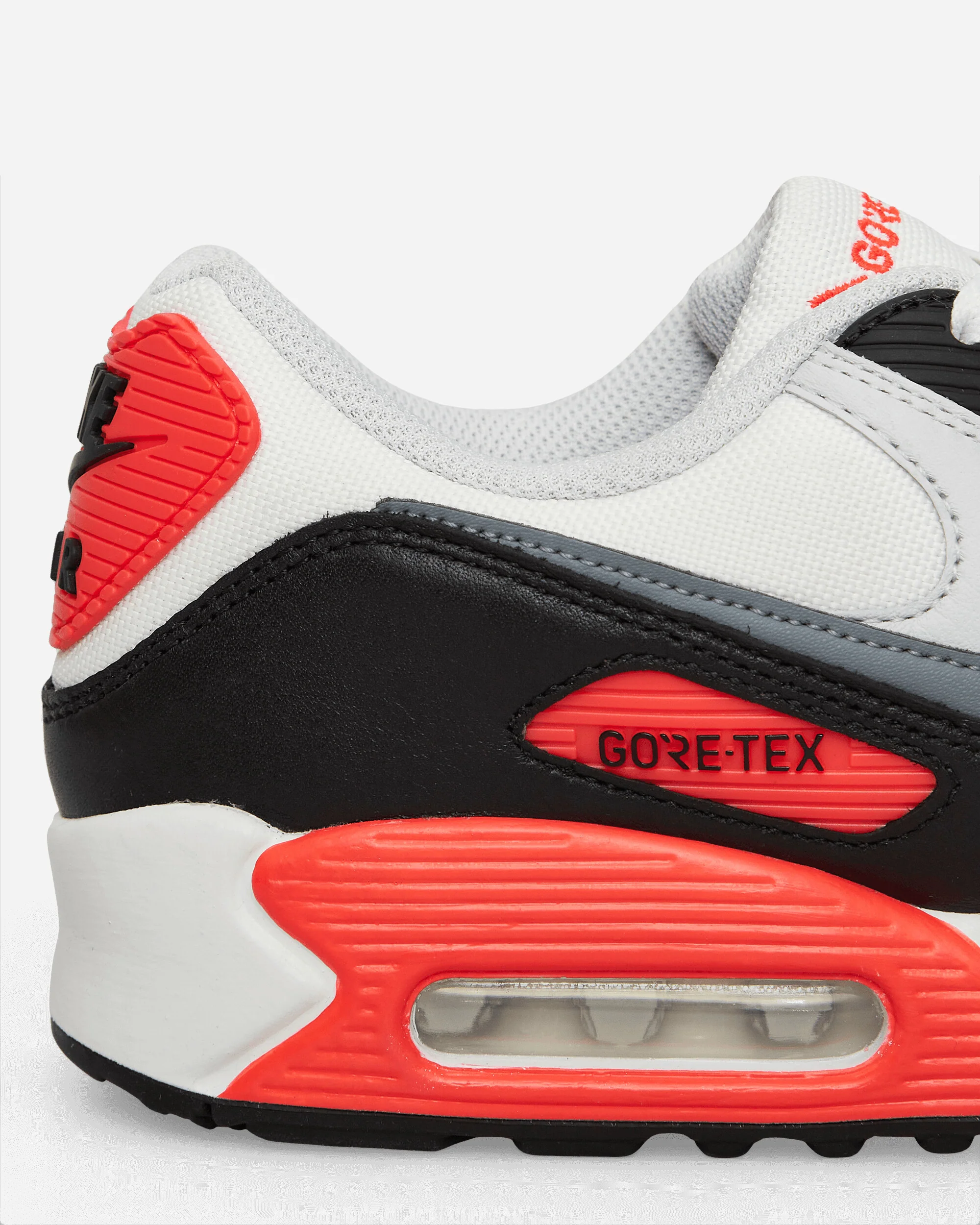 Air Max 90 GORE-TEX Sneakers Summit White / Bright Crimson / Black / Cool Grey - Image 6