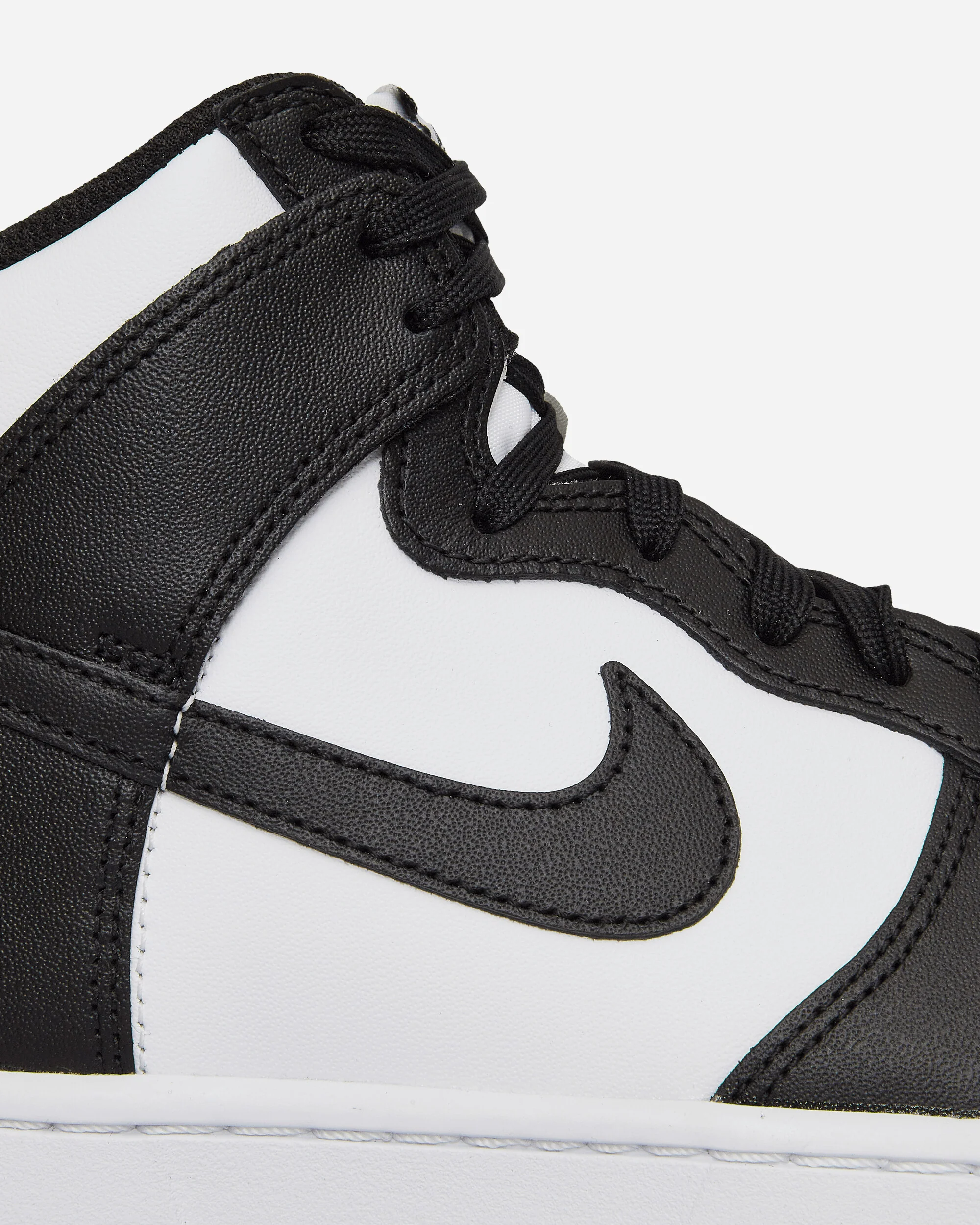Dunk High Retro Sneakers White / Black - Image 6