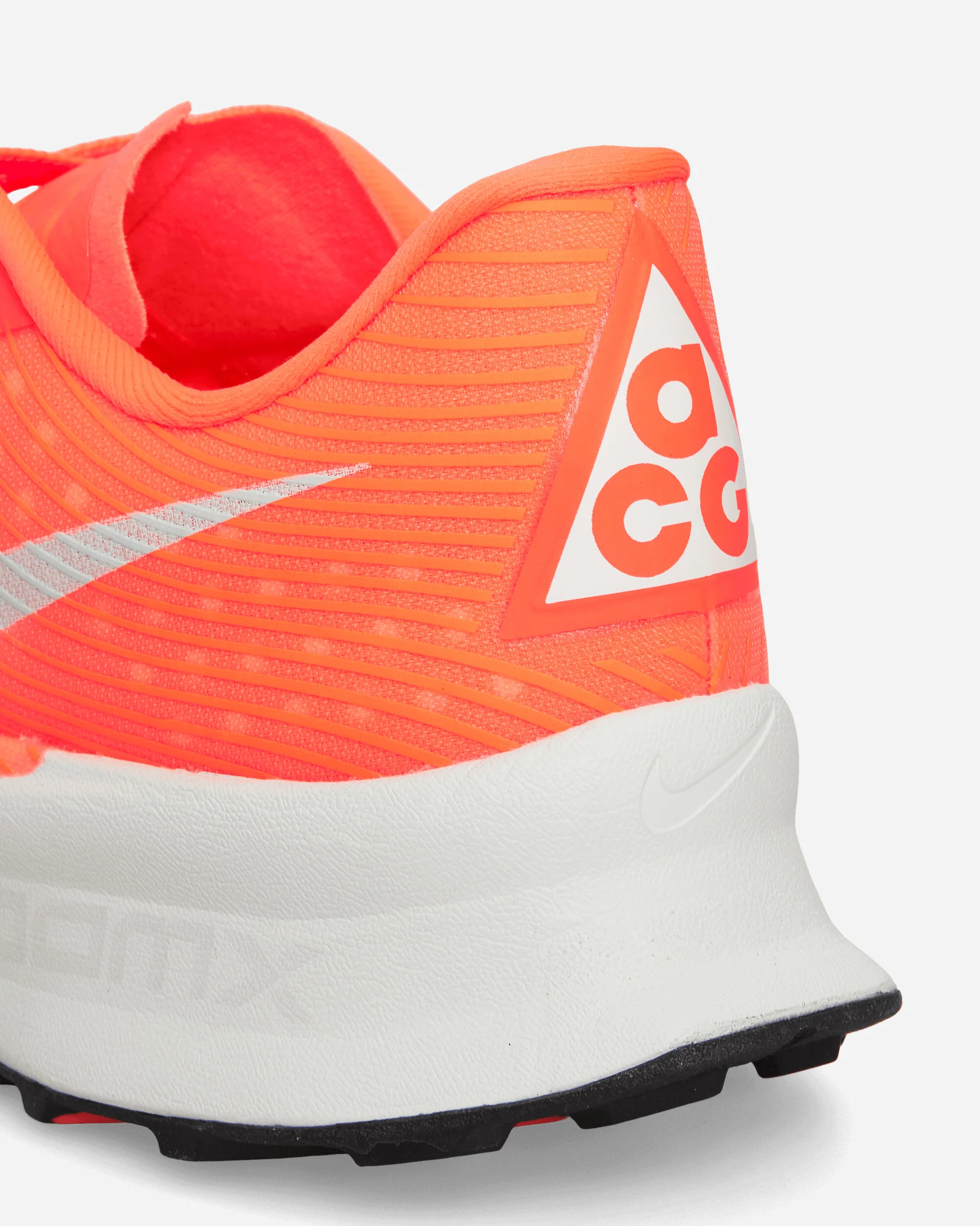 ACG Ultrafly Trail Sneakers Hyper Crimson / White - Image 6