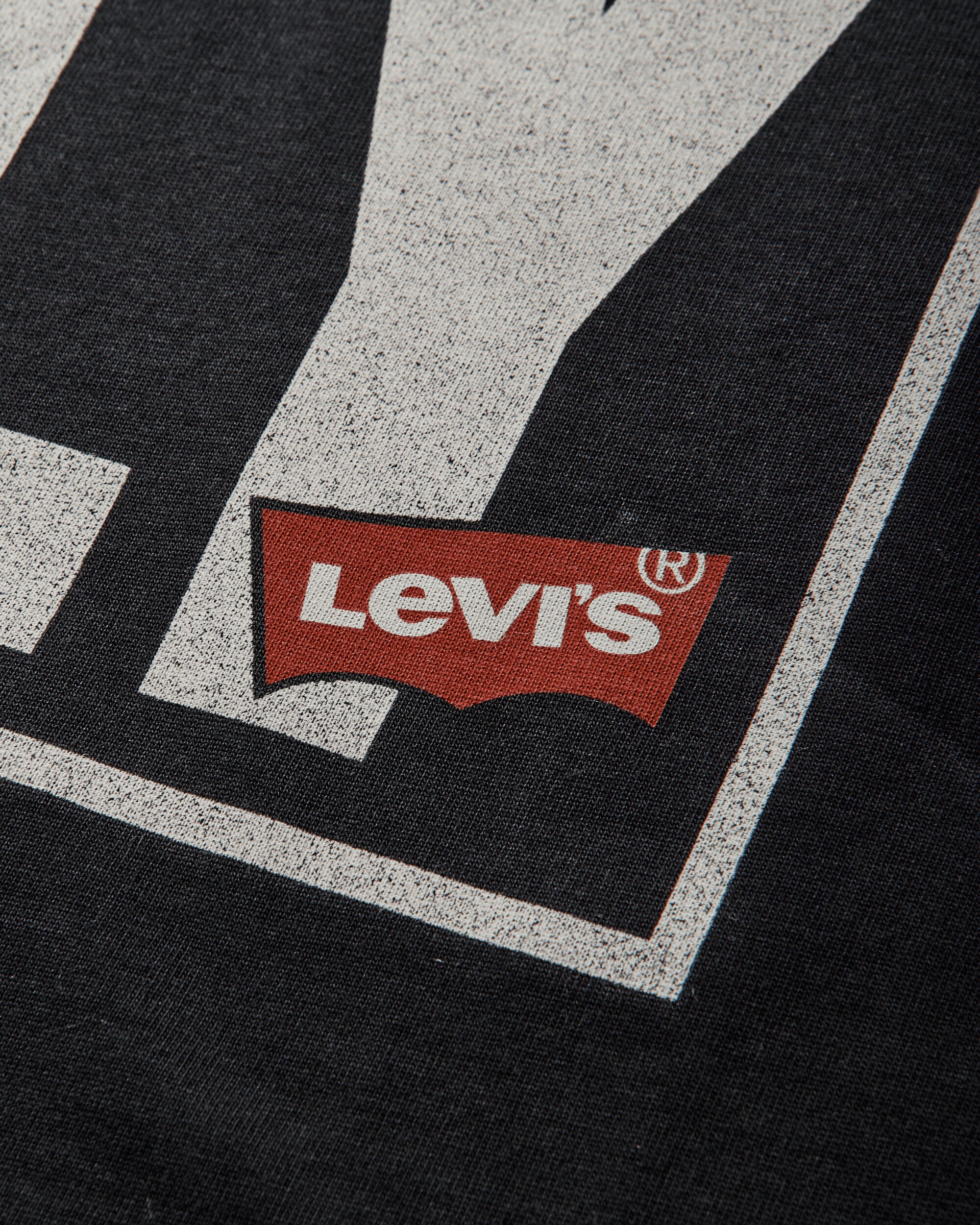 Levi's Graphic T-Shirt Black - Image 4
