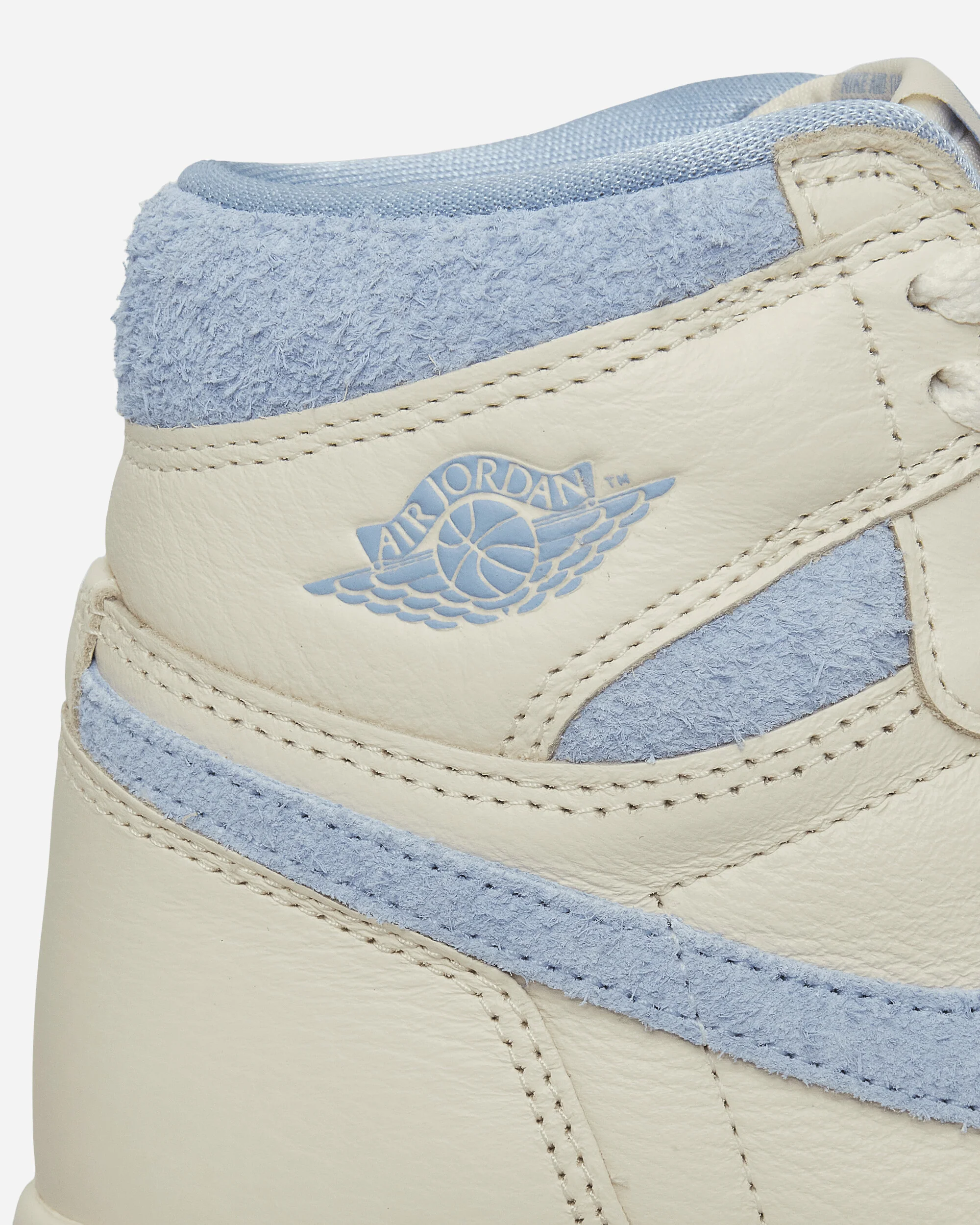 Women's Air Jordan 1 Retro High OG Sneakers Pale Ivory / Psychic Blue - Image 7