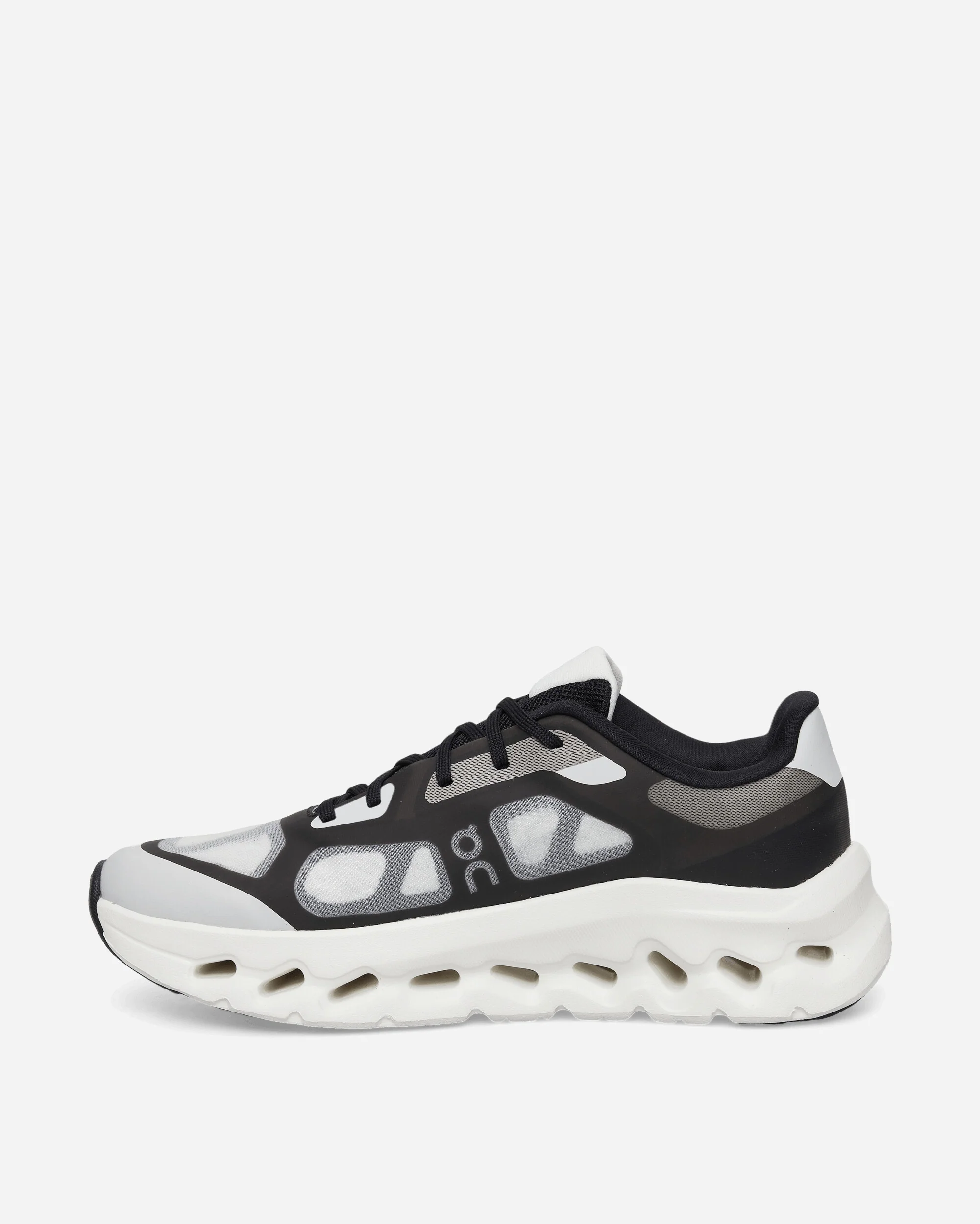 Cloudtilt Remix Sneakers Black / Ivory - Image 3