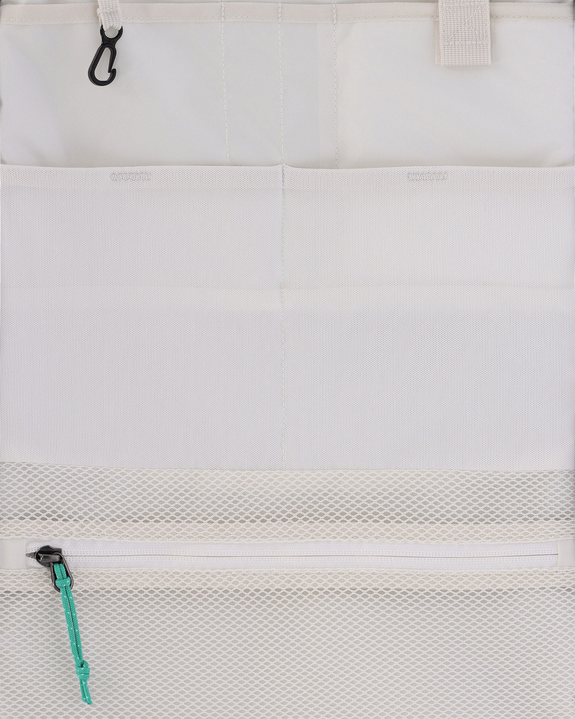 Black Hole Mini MLC Pack 30L Birch White - Image 6