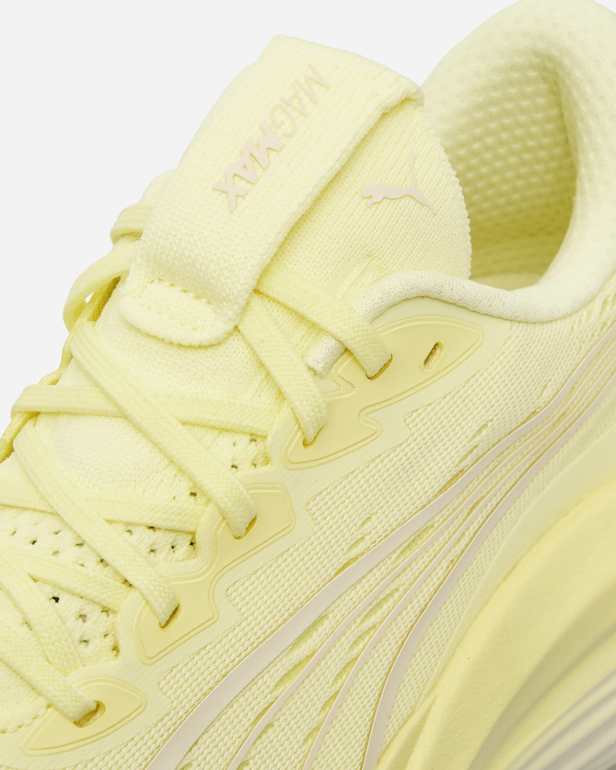 Women's MagMax NITRO Sneakers Gold Moon - Image 6