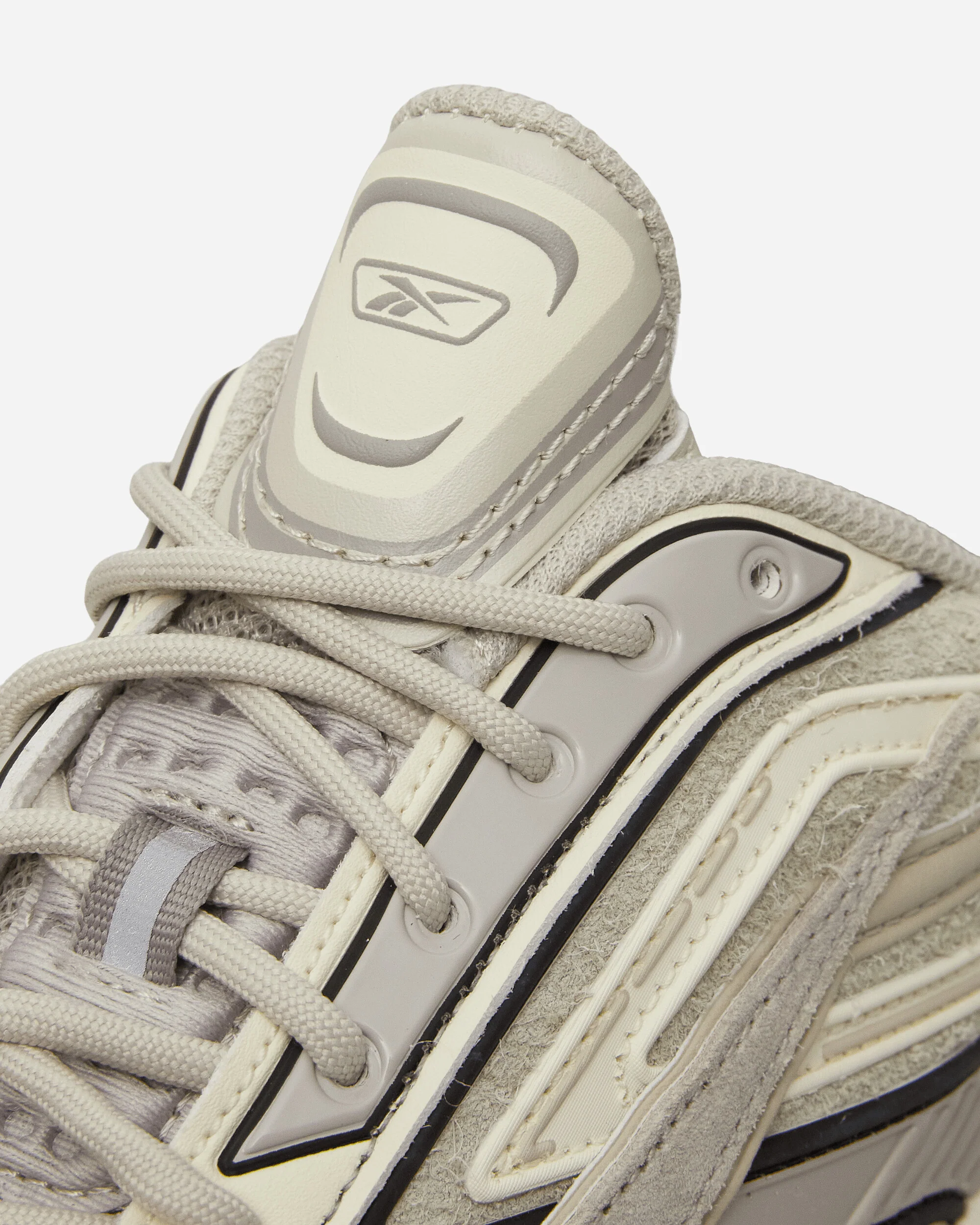 Premier Road Ultra Sneakers Oat Hairy Suede - Image 6