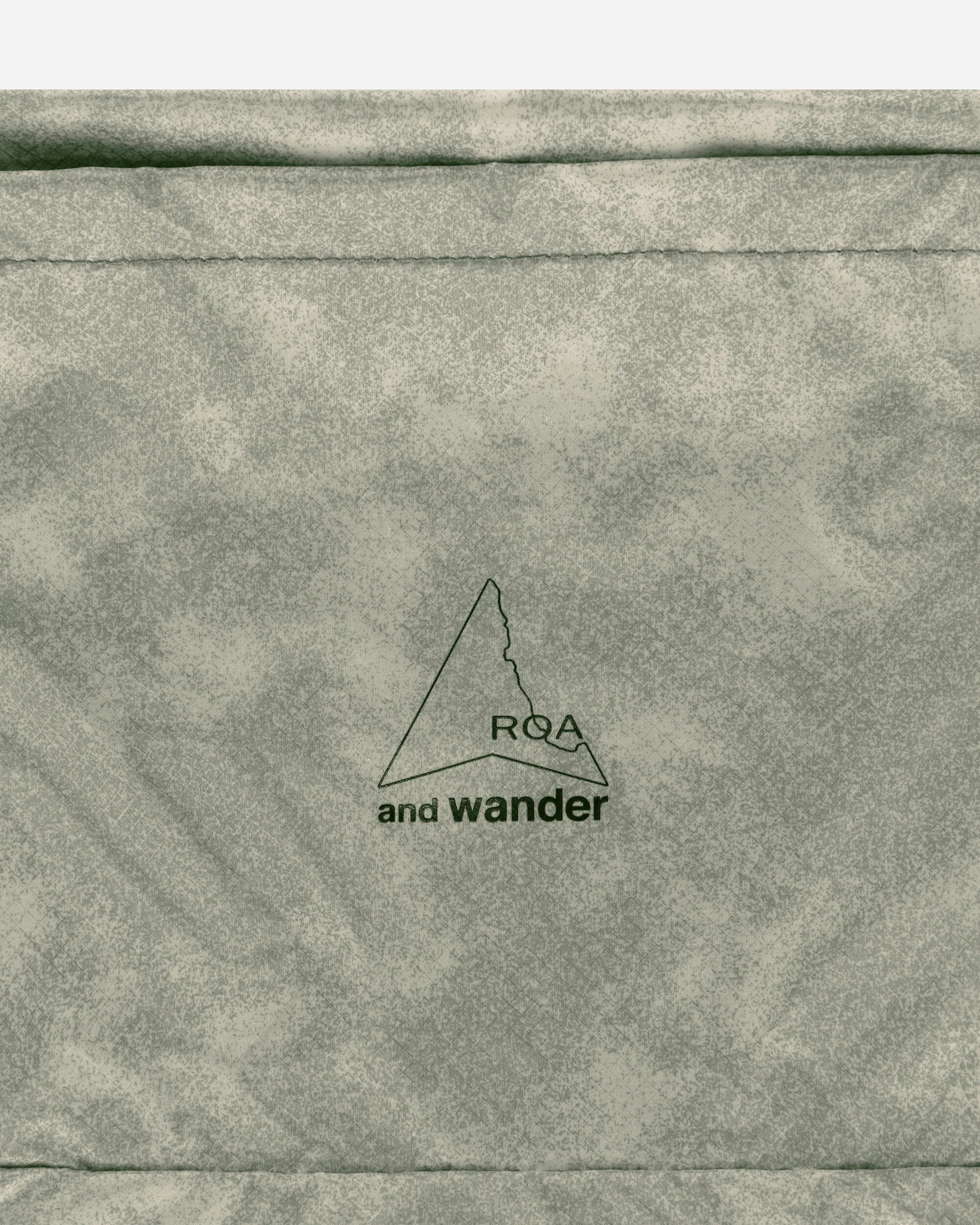 and wander Sil Sacoche Light Grey - Image 5