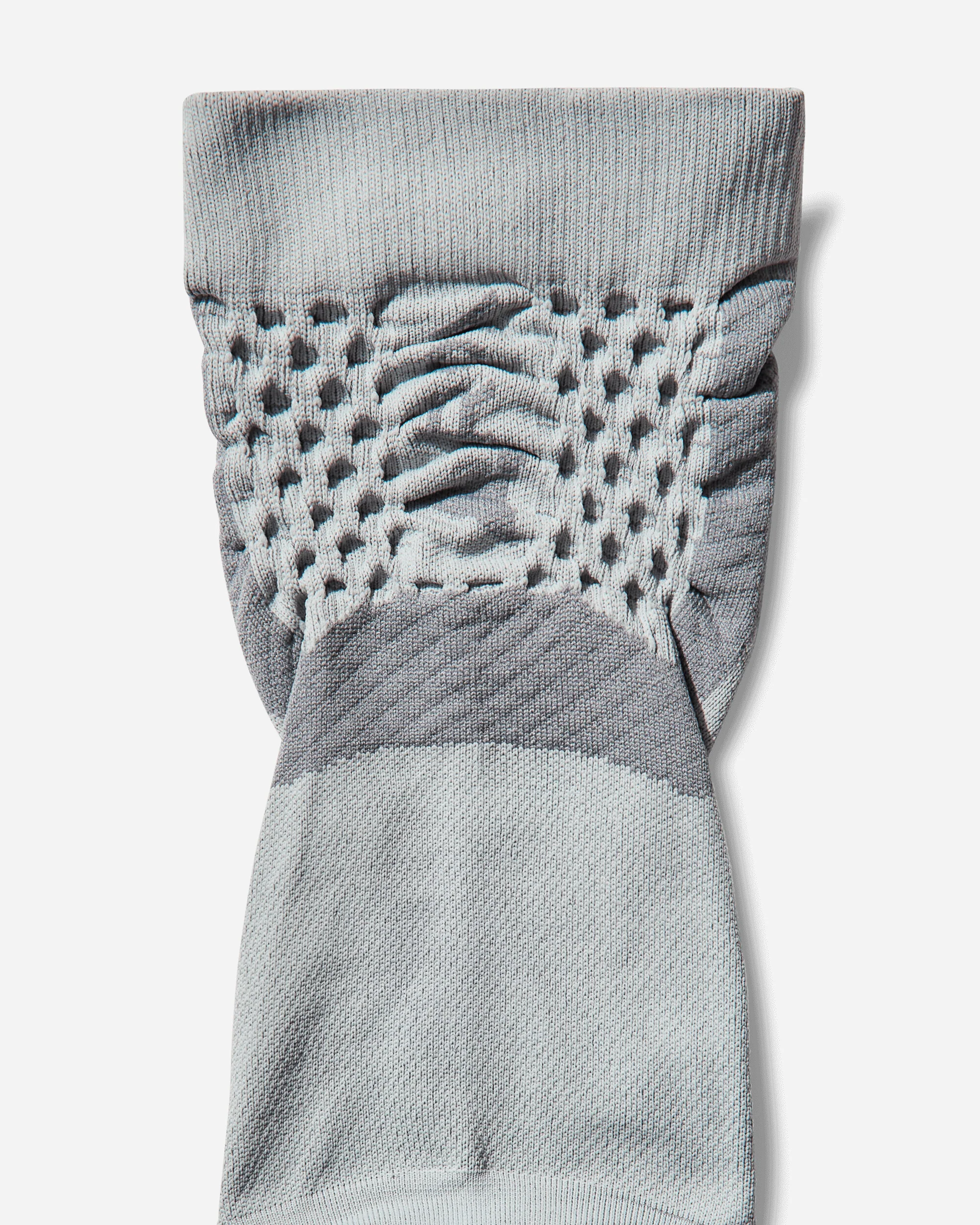 Bones Logo Q-skin Technical Crew Socks Light Grey - Image 4