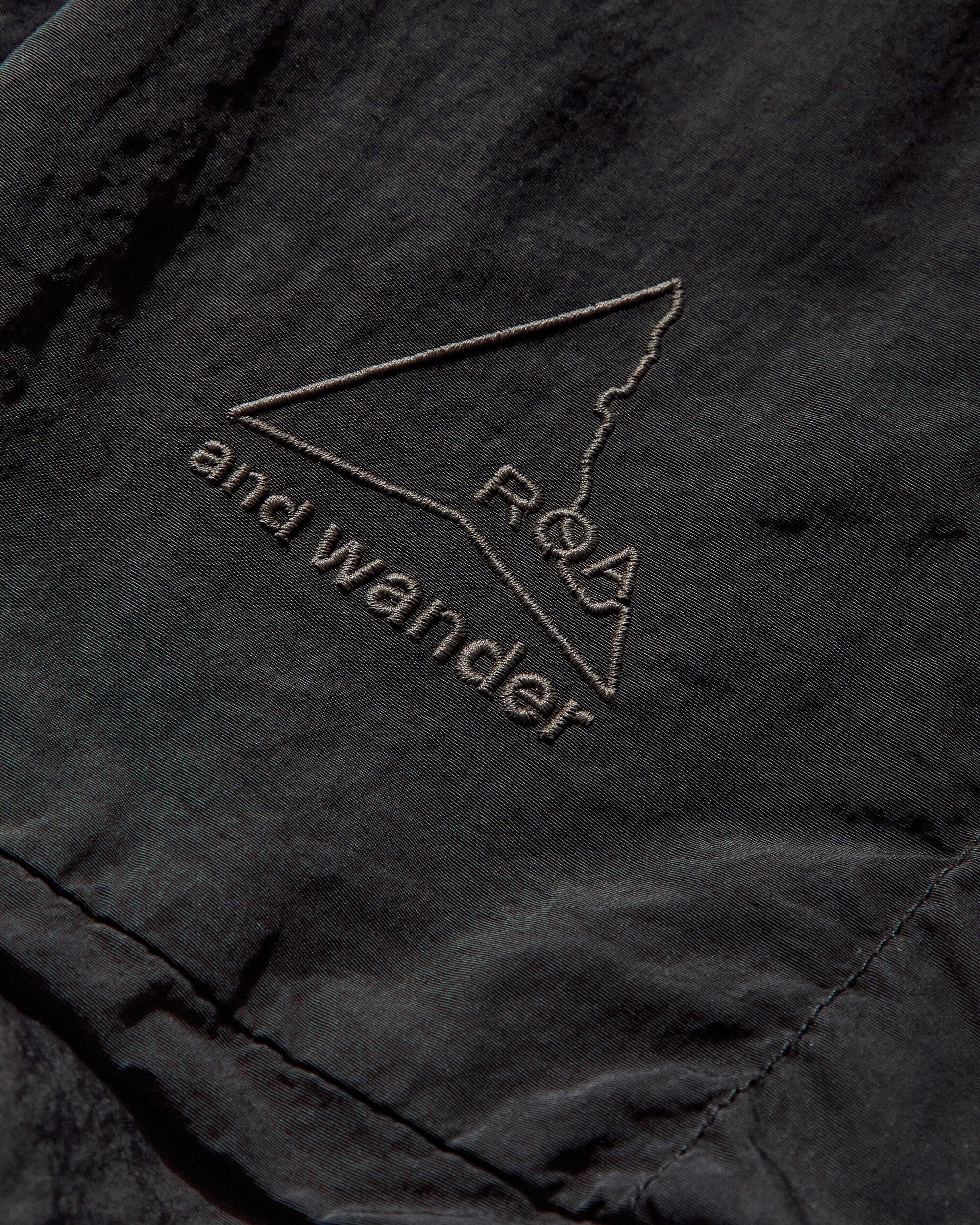 and wander Garment-Dyed Nylon Hooded Jacket Black - Image 3