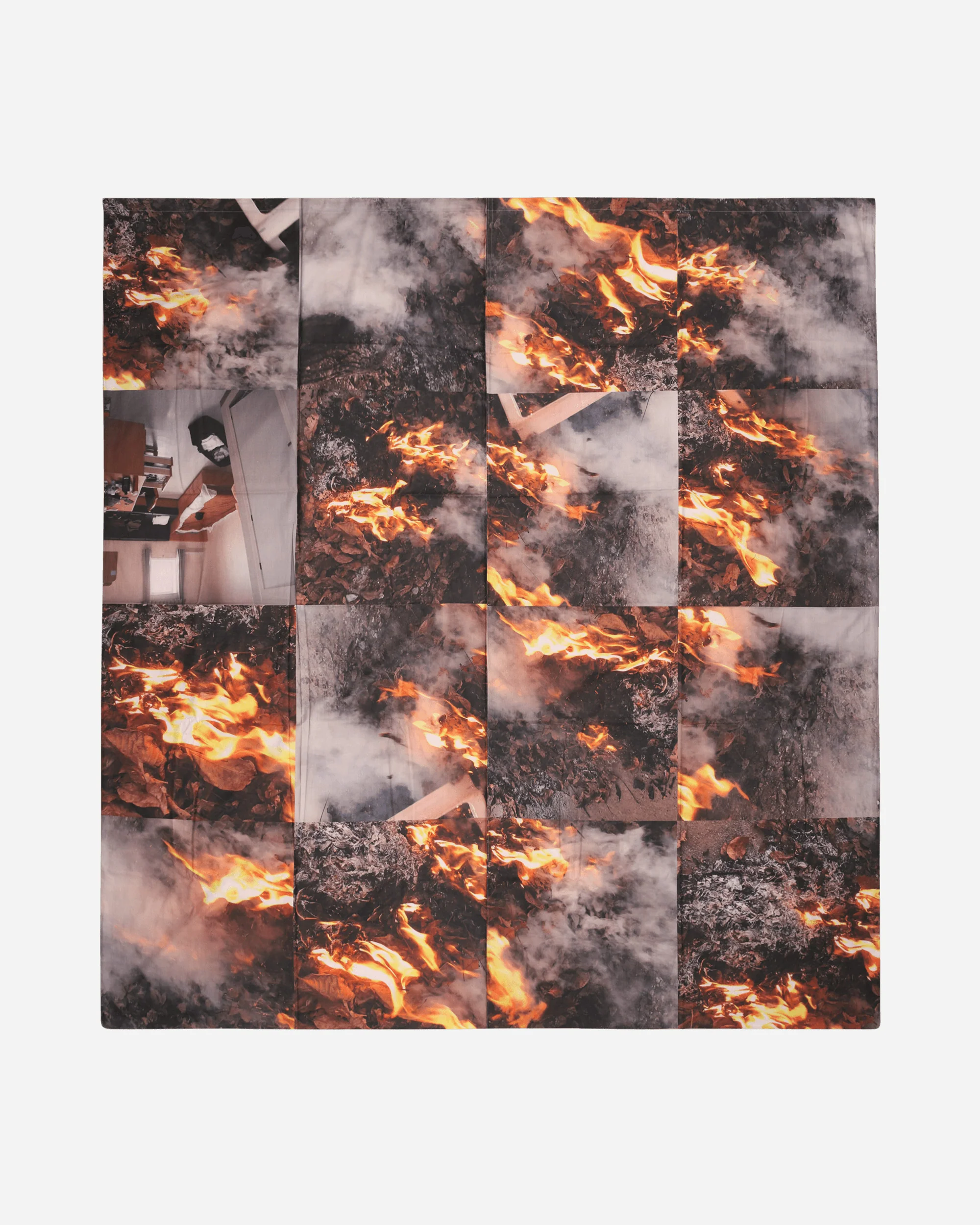Fire Bedsheet Multicolor - Image 2
