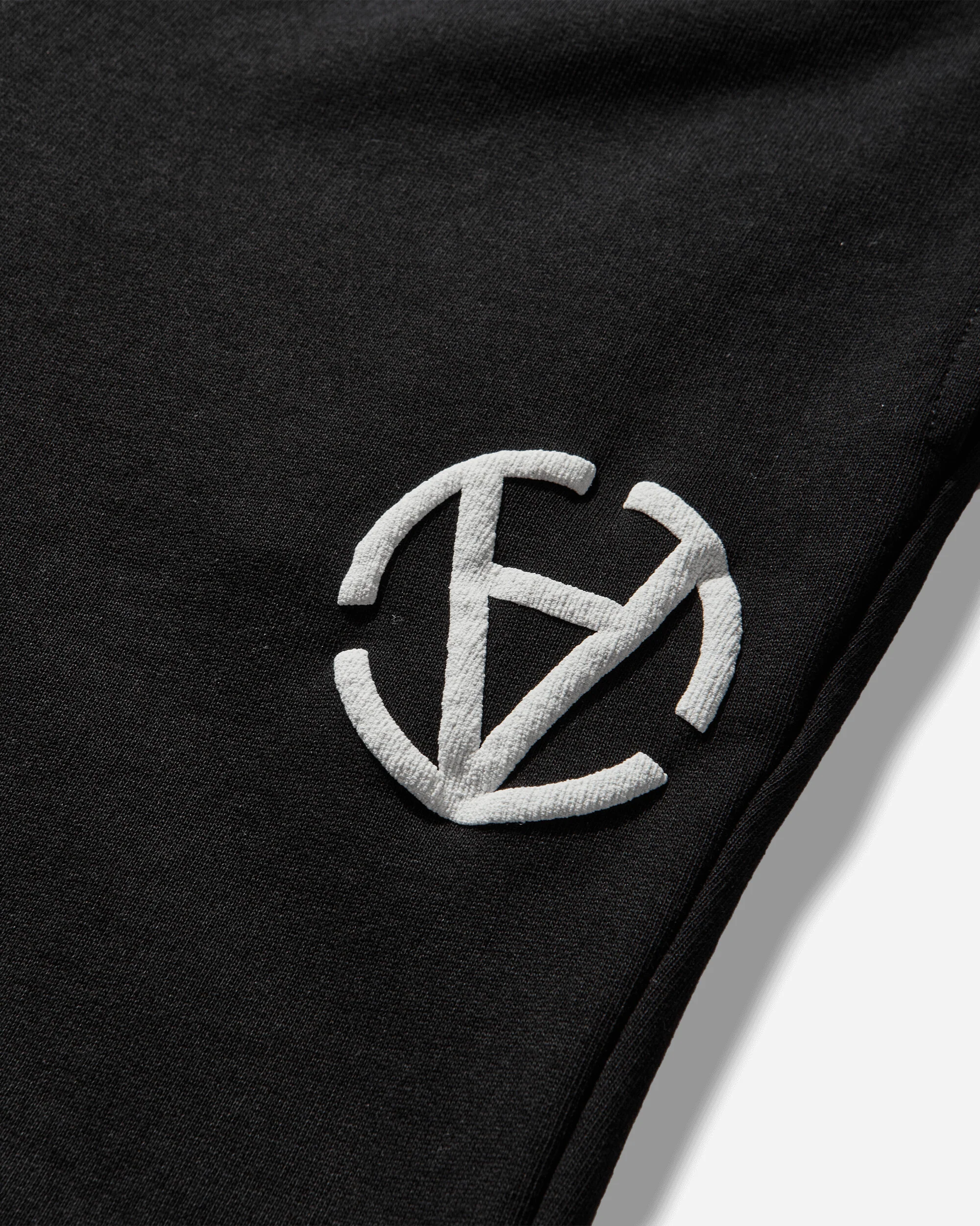Basics Graphic Sweatshorts Black - Image 3