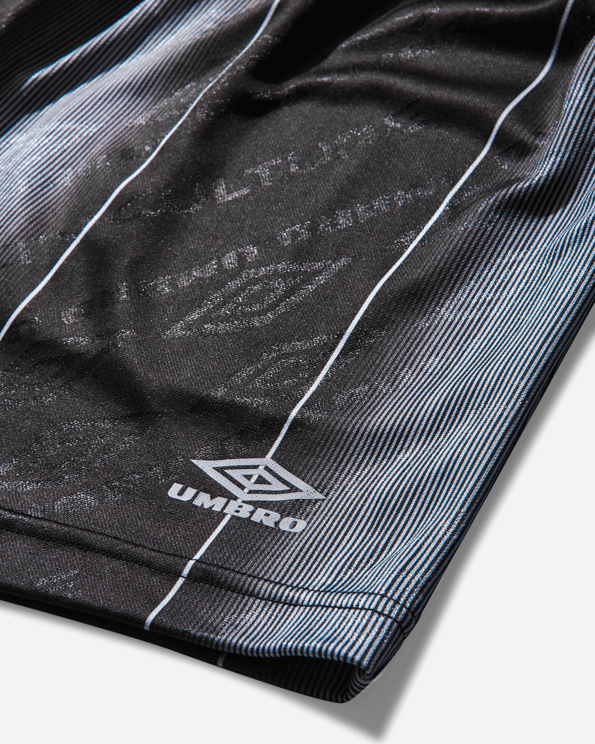 Umbro Soccer Shorts Black - Image 5