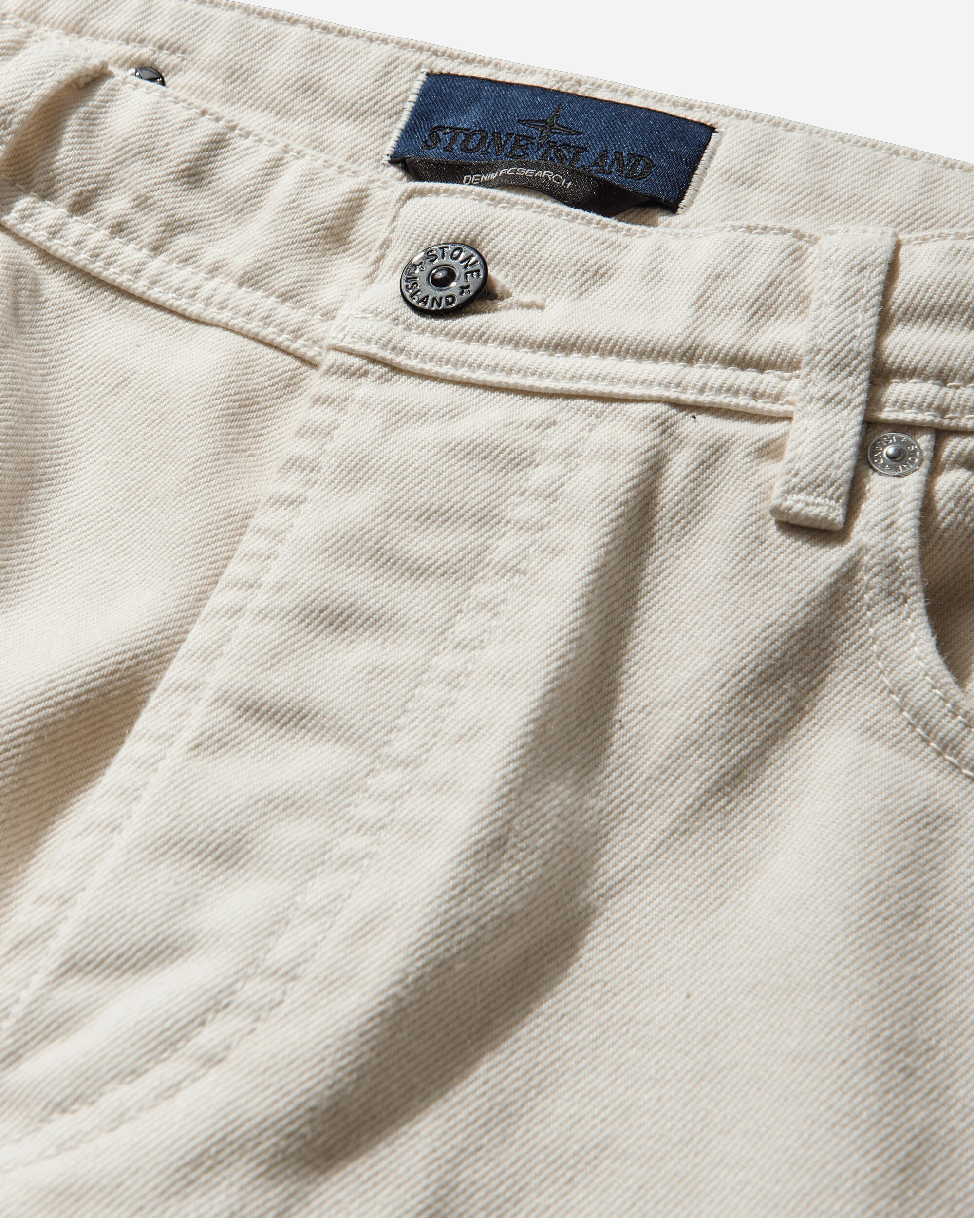 Men's Light Bull Denim-TC Loose Fit Jeans Ivory - Image 4